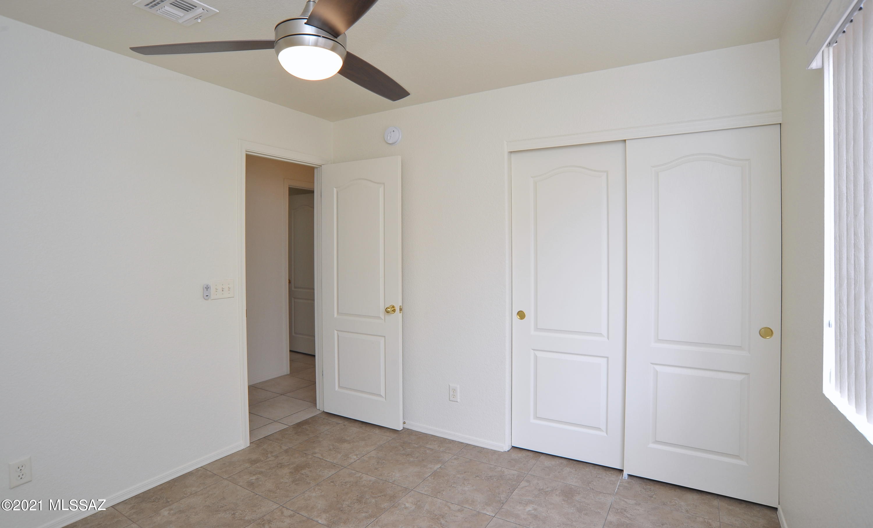Mona Lisa Heights - Residential Lease