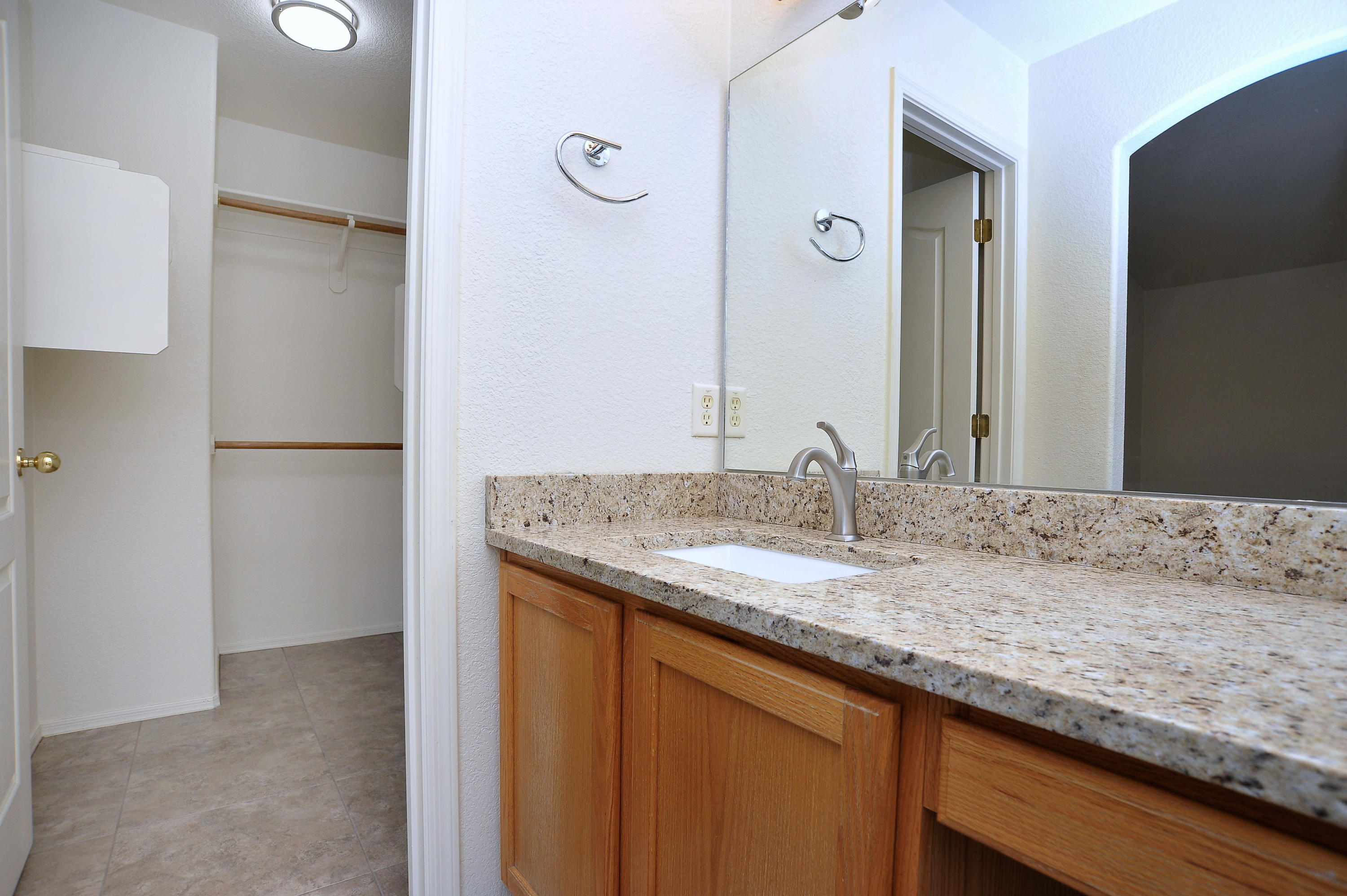 Mona Lisa Heights - Residential Lease