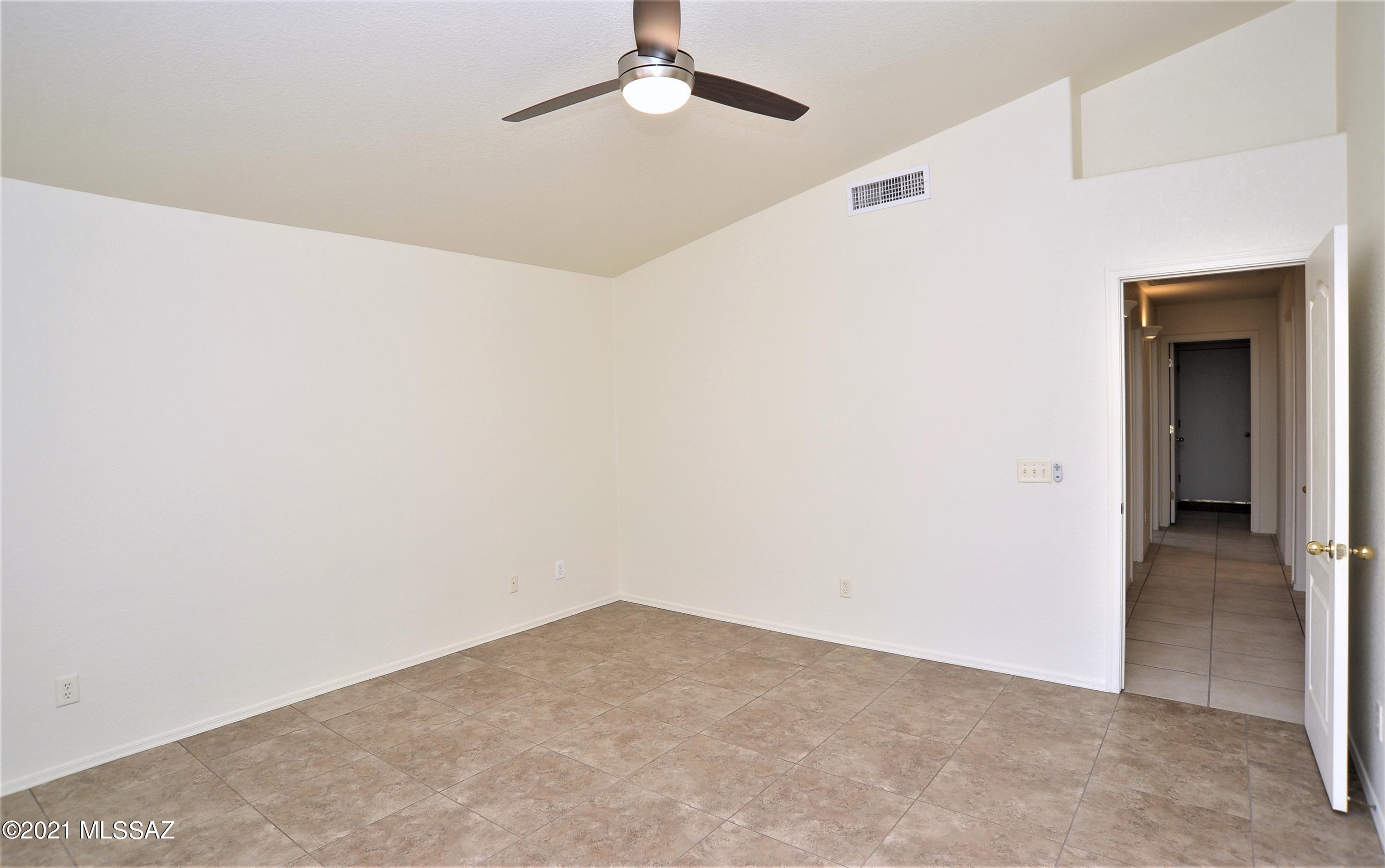 Mona Lisa Heights - Residential Lease
