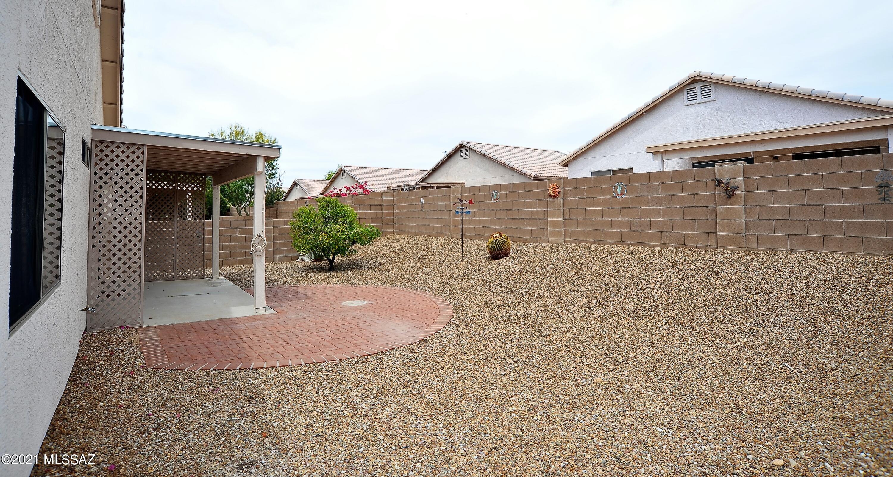 Mona Lisa Heights - Residential Lease