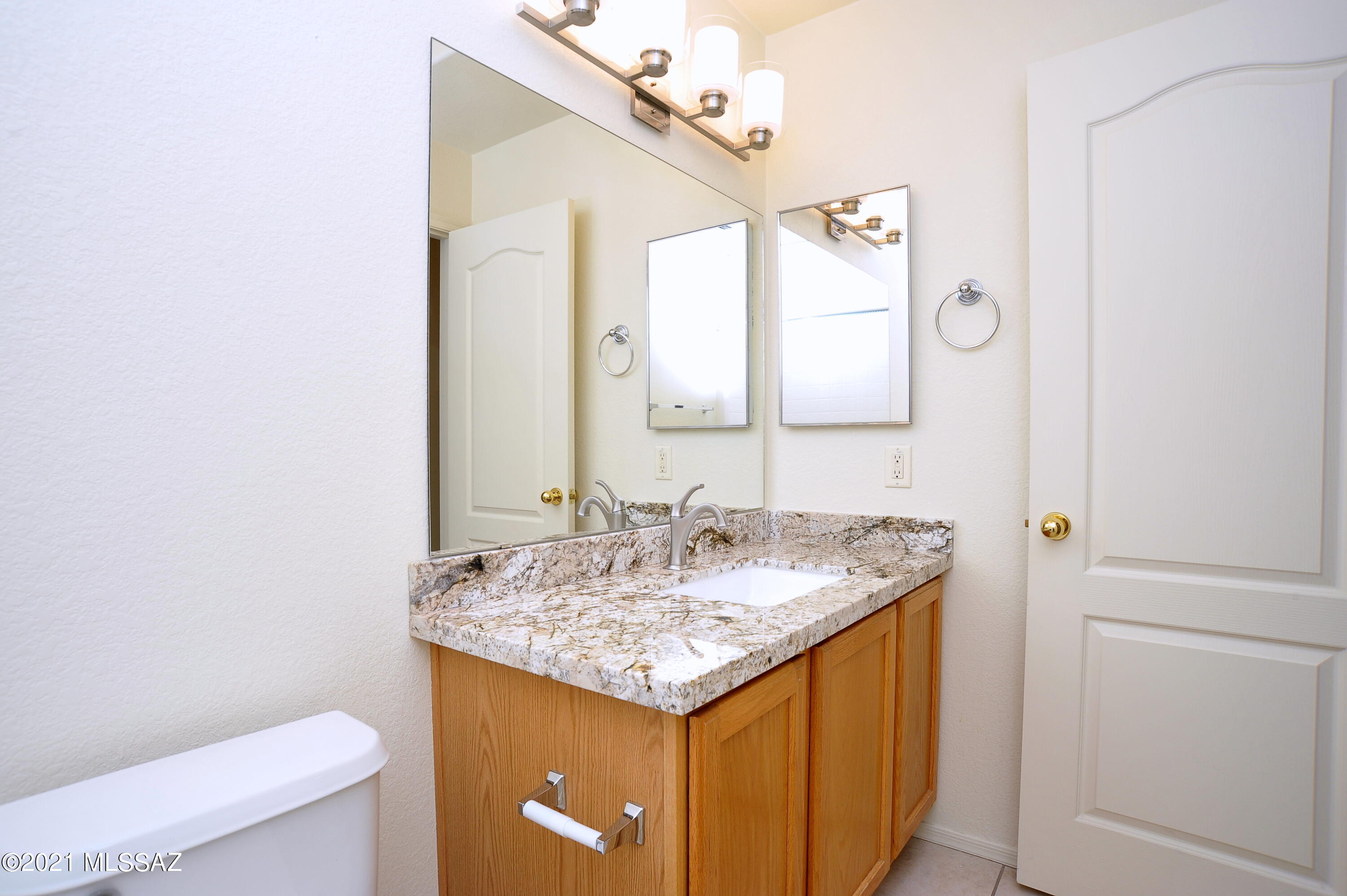 Mona Lisa Heights - Residential Lease