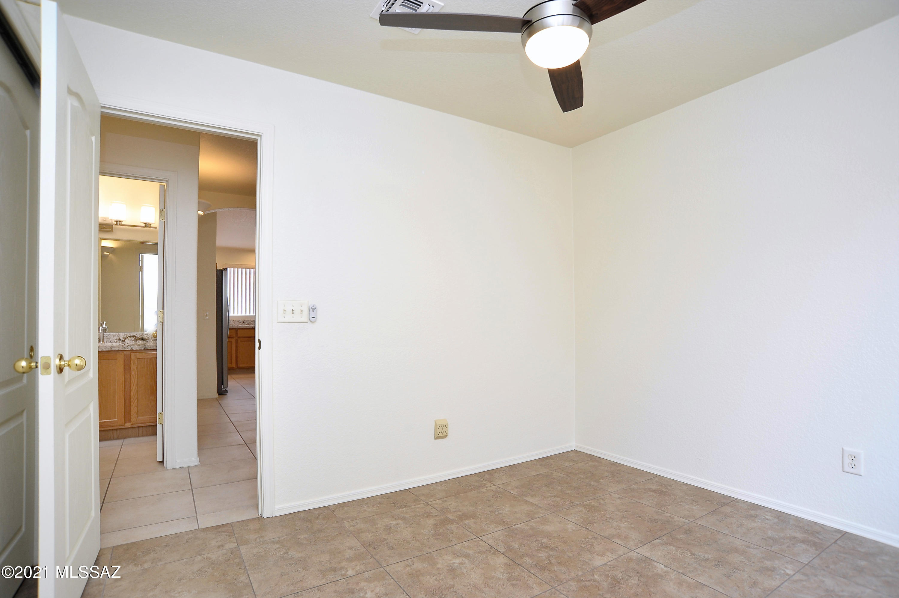 Mona Lisa Heights - Residential Lease