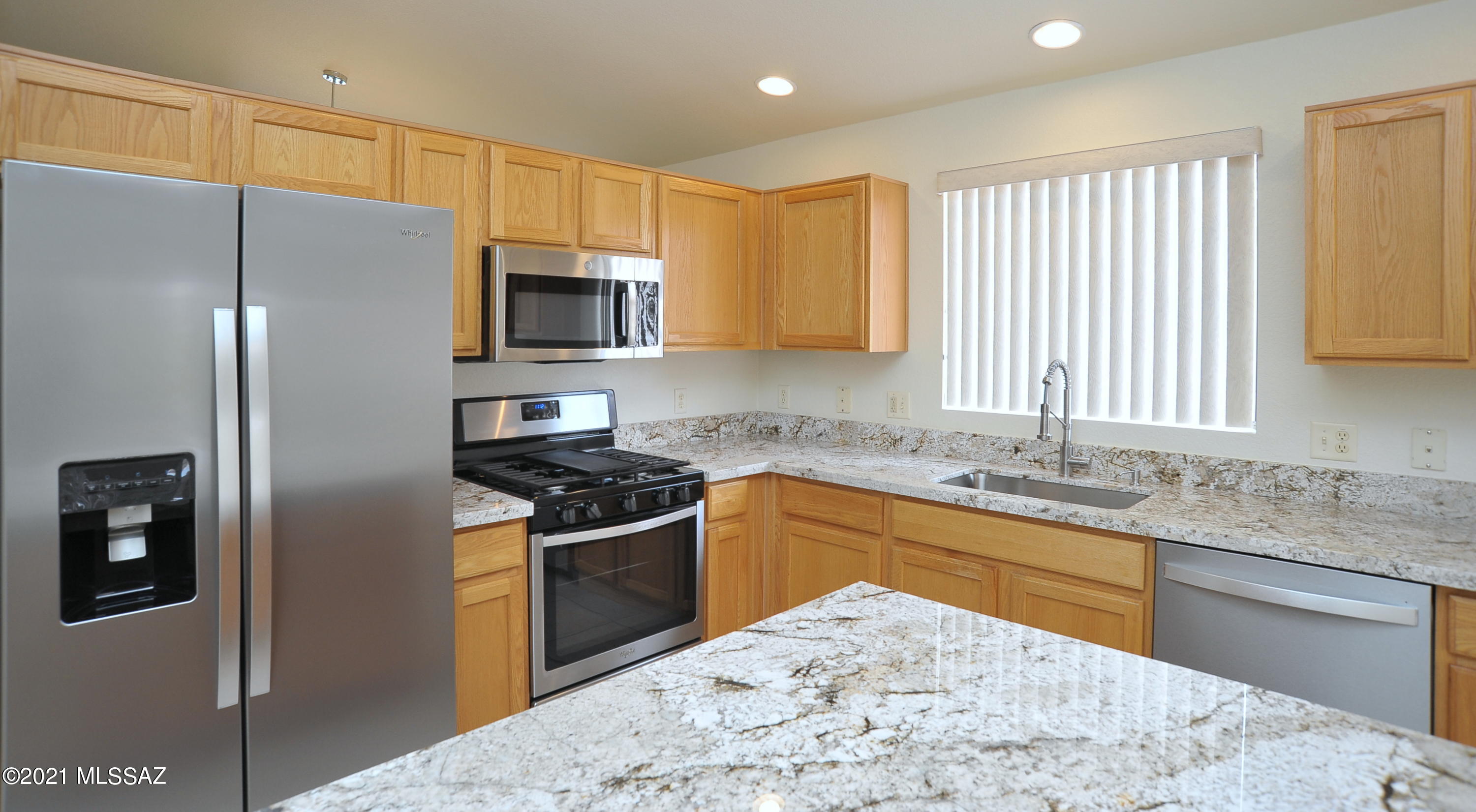 Mona Lisa Heights - Residential Lease