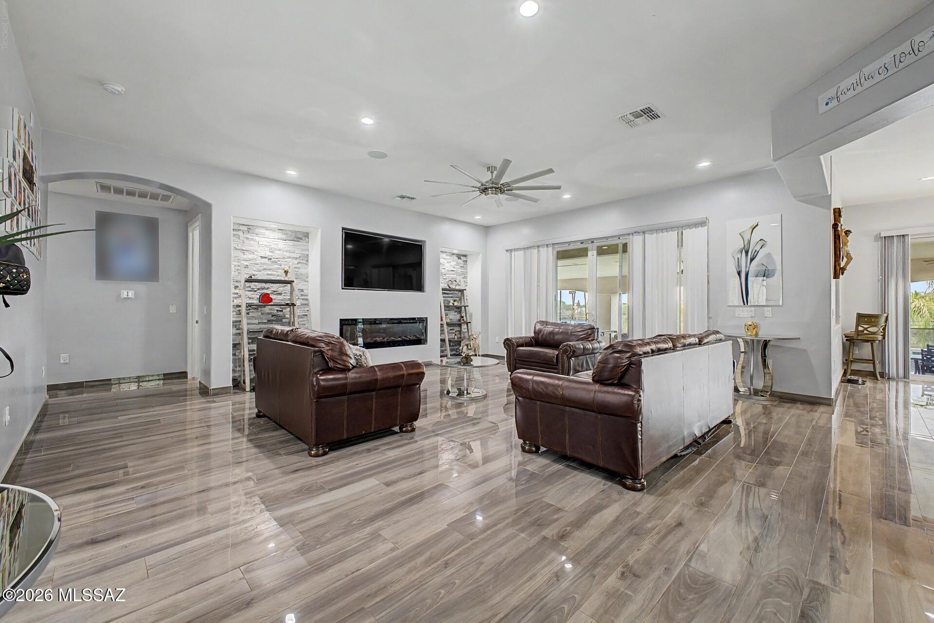 Miraflores Estates - Residential