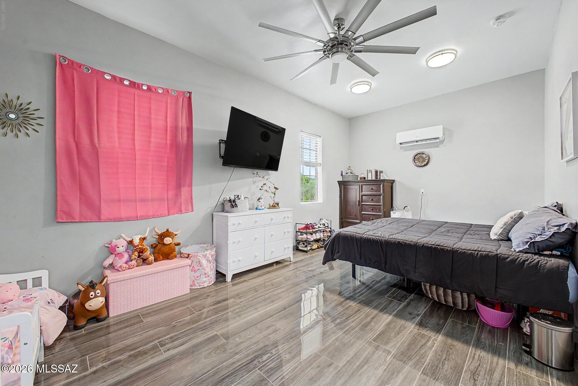 Miraflores Estates - Residential