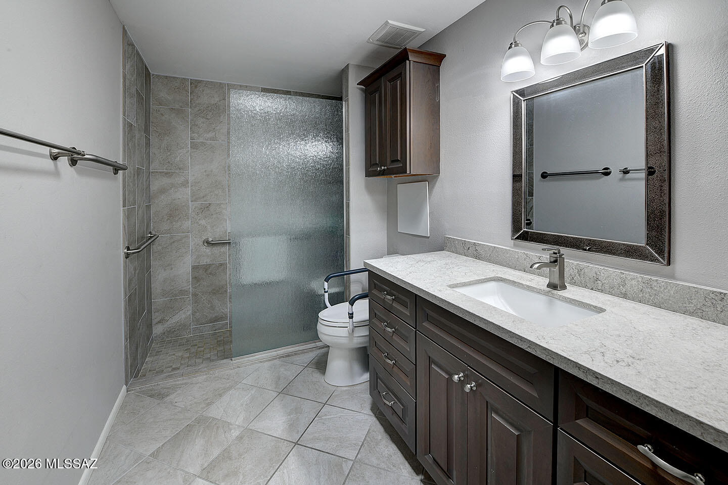 Colonia Verde (13-17) - Residential