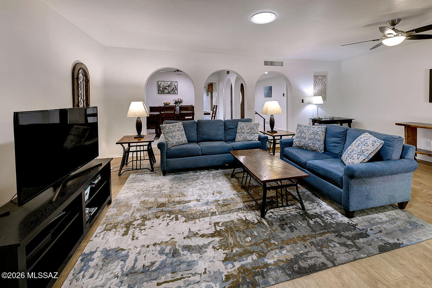 Colonia Verde (13-17) - Residential