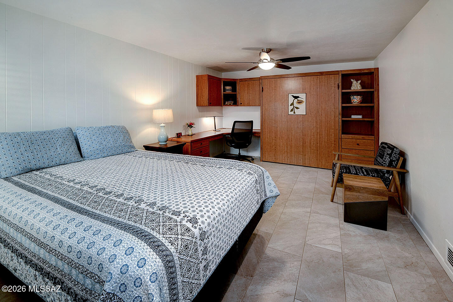 Colonia Verde (13-17) - Residential