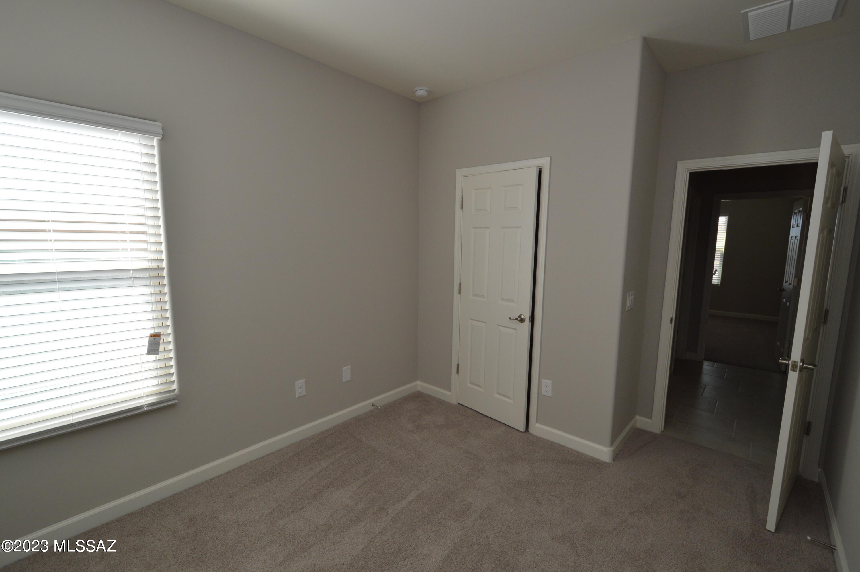Vista Del Lago Norte SQ20140780198 - Residential Lease