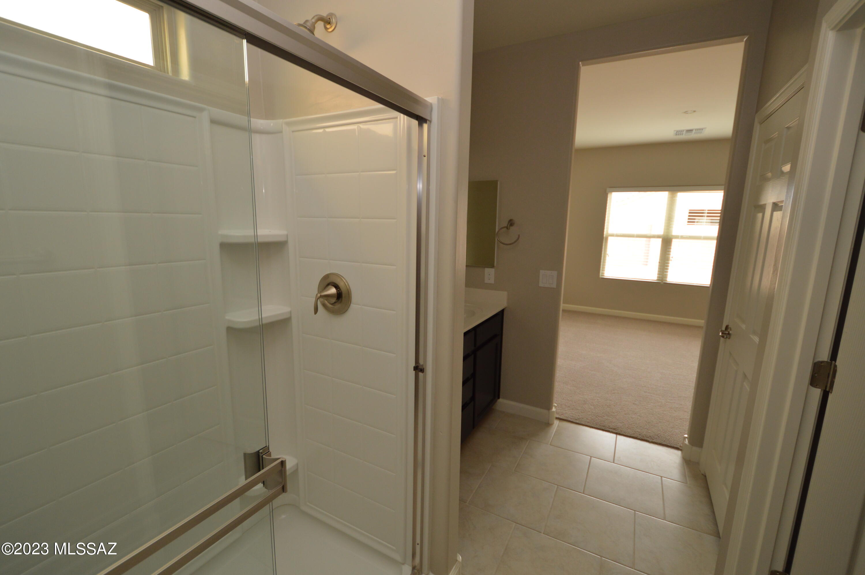 Vista Del Lago Norte SQ20140780198 - Residential Lease
