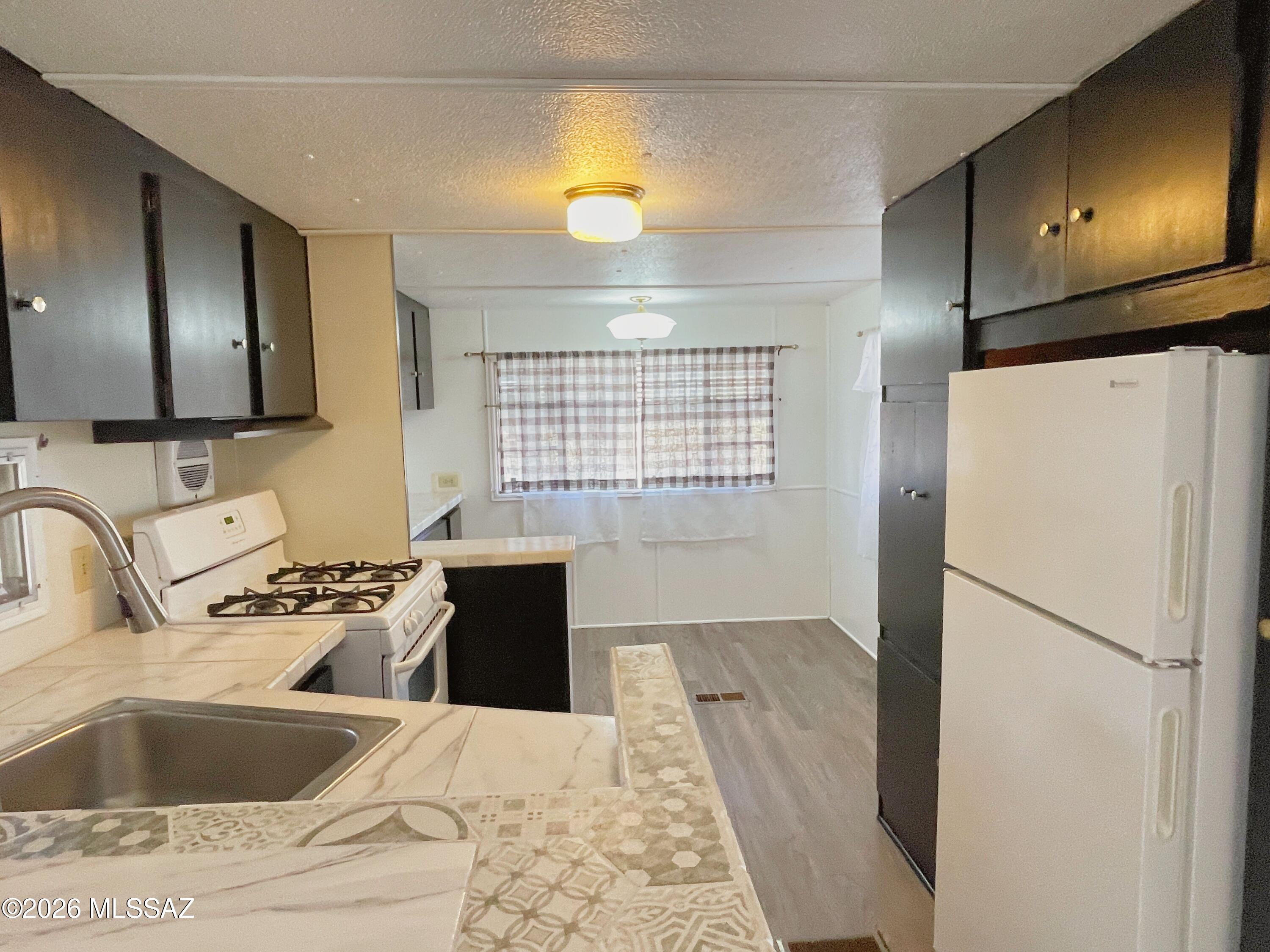 Tucson Estates (1-192) - Residential Lease
