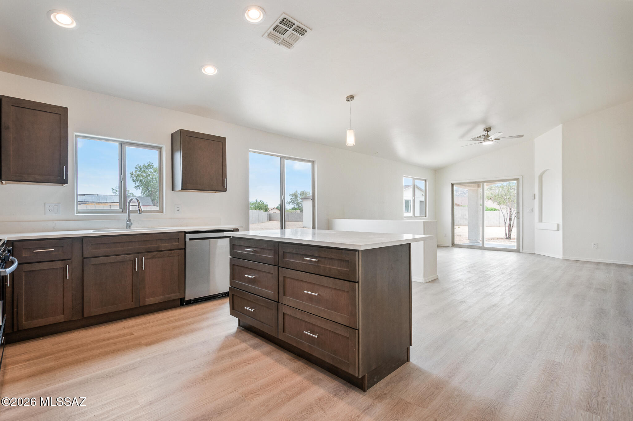 Mission West (1-370) - Residential