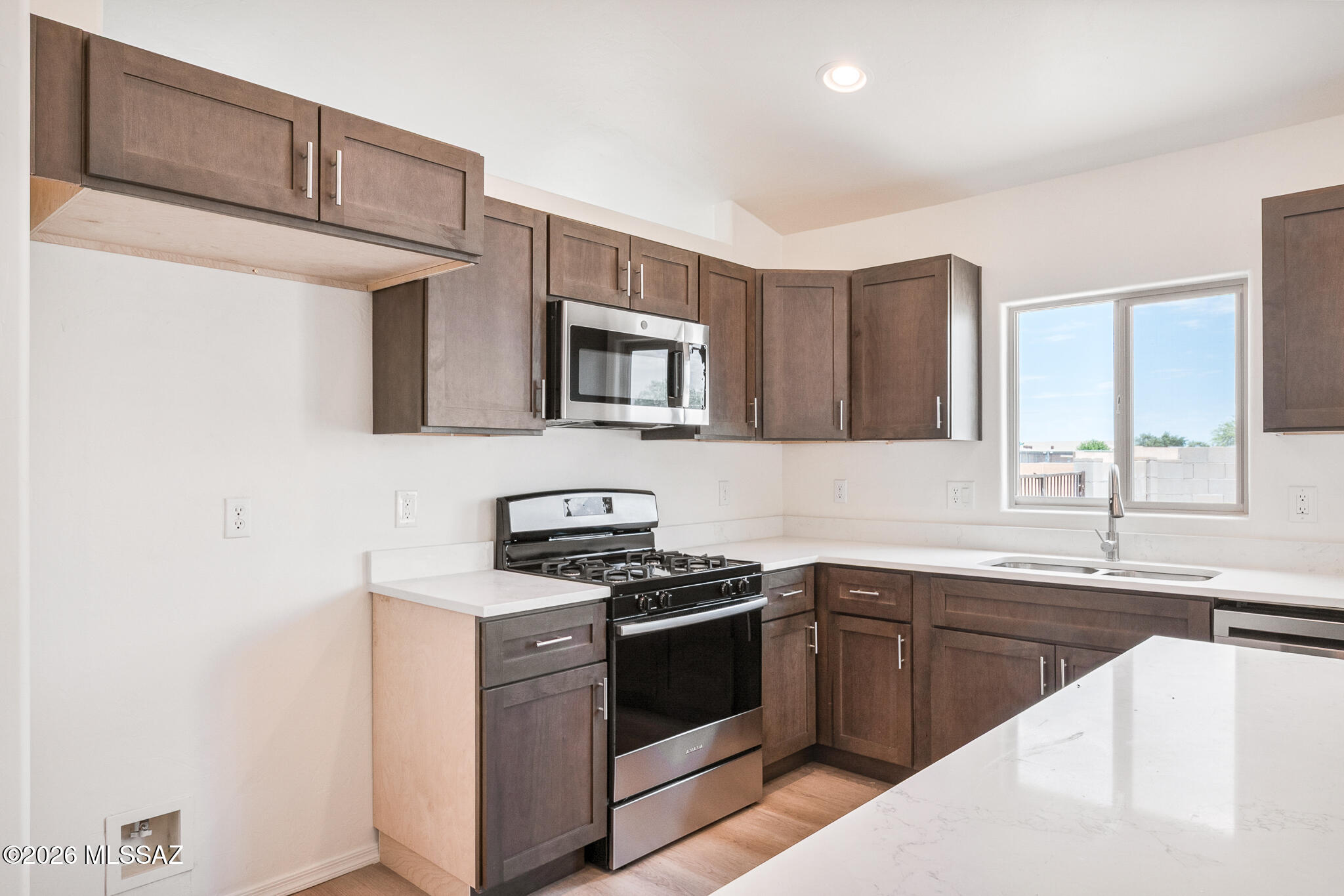 Mission West (1-370) - Residential