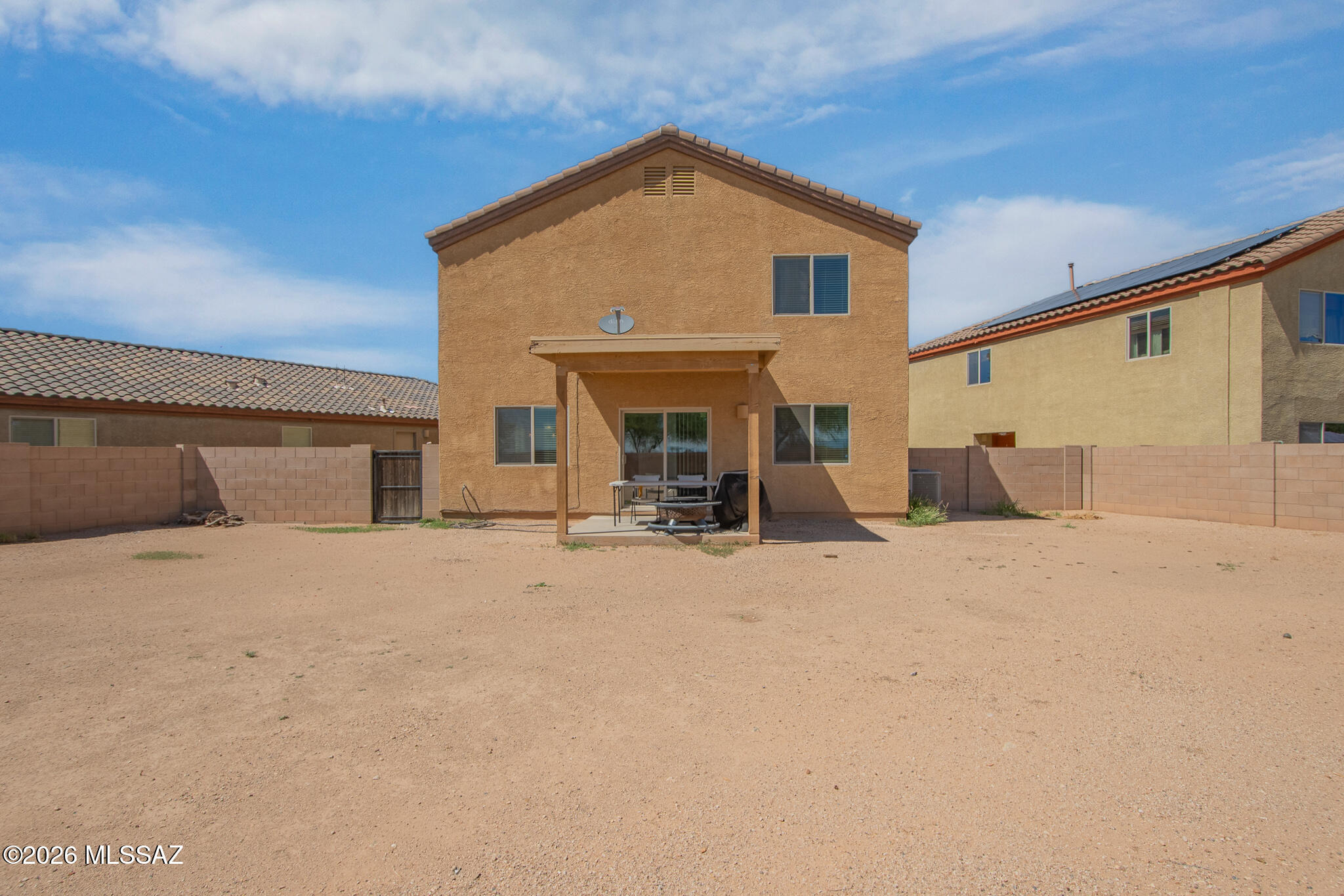 Interstate 10 and Kolb Road - Residential