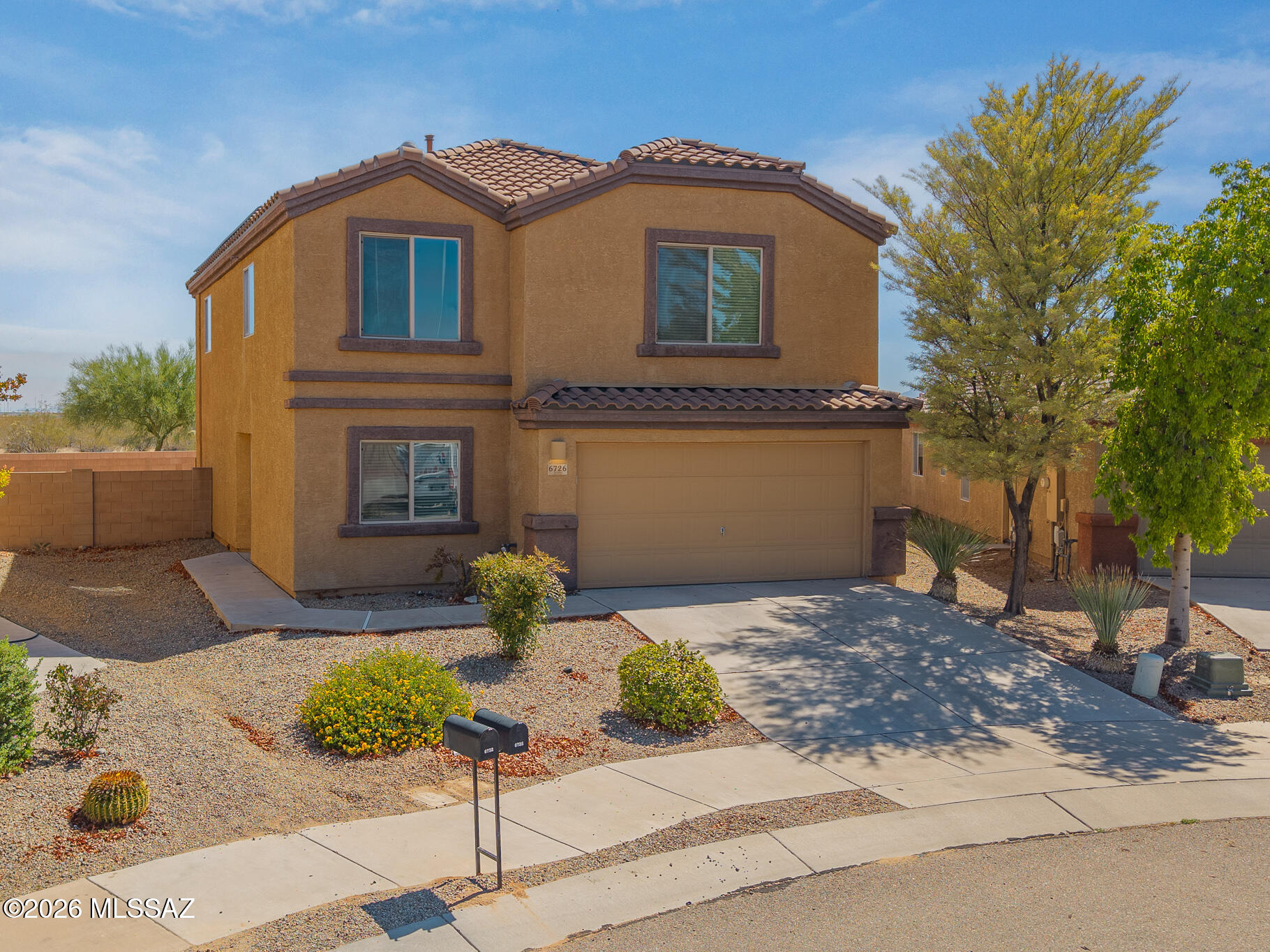 Interstate 10 and Kolb Road - Residential