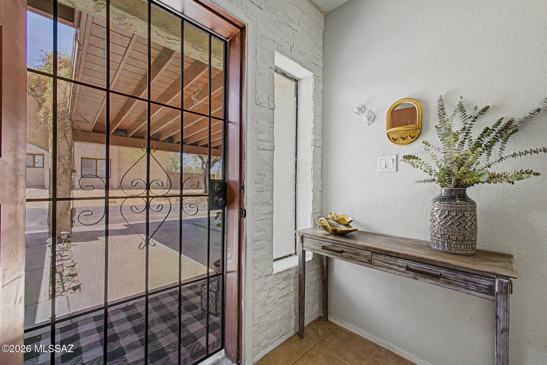 Las Lomitas Townhouses - Residential