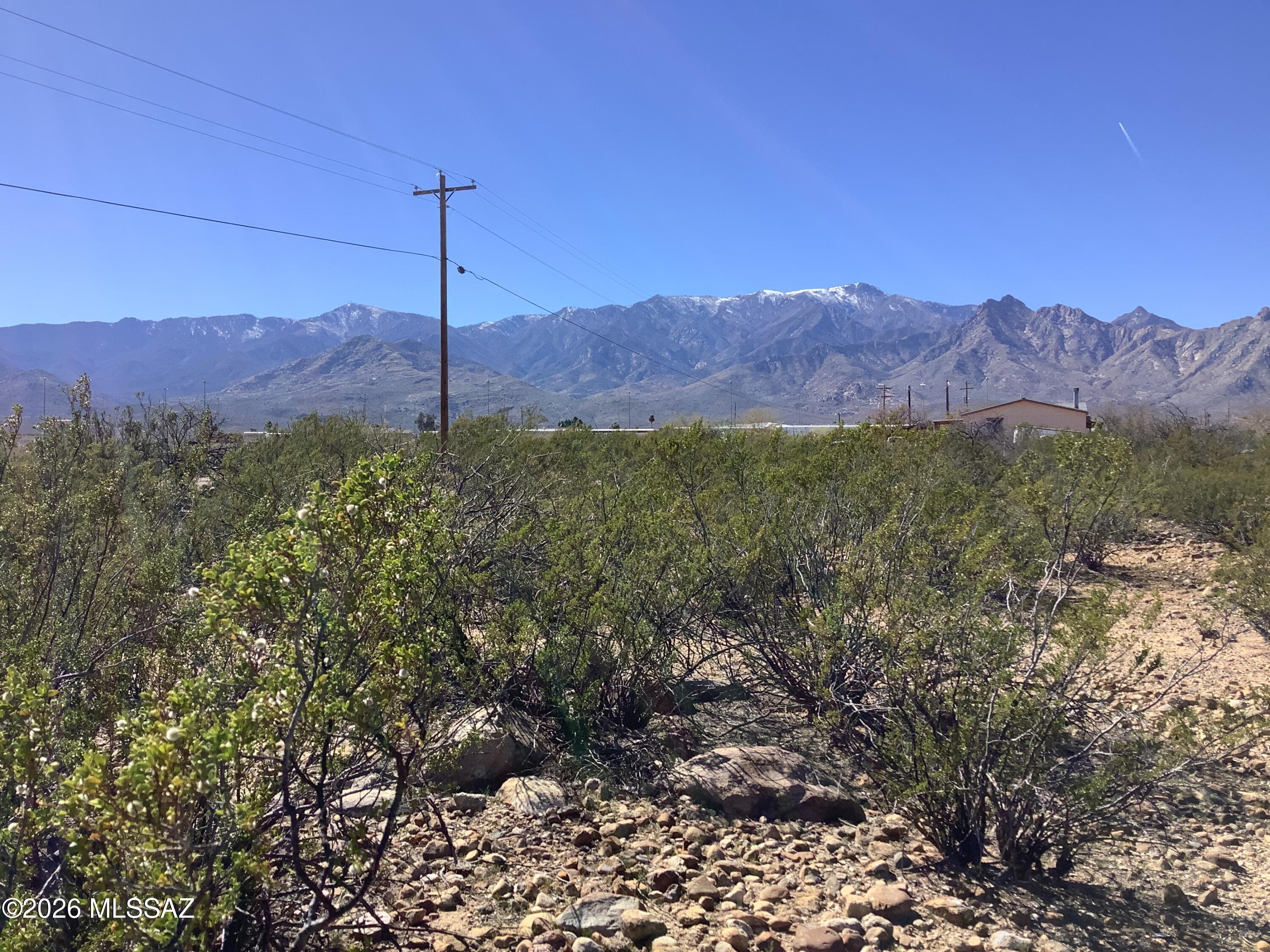 Nice corner lot in an already established neighborhood across US Hwy 191 from Dankworth Pond State Park and close to the base of Mt. Graham Mountains off of State Rt 366.  The property has electric, gas & water available at the property line,.  Navajo dead ends at the the end of the property with an alley access.  Come and make this property your home destination and enjoy the beautiful mountain views and all that this area has to offer.