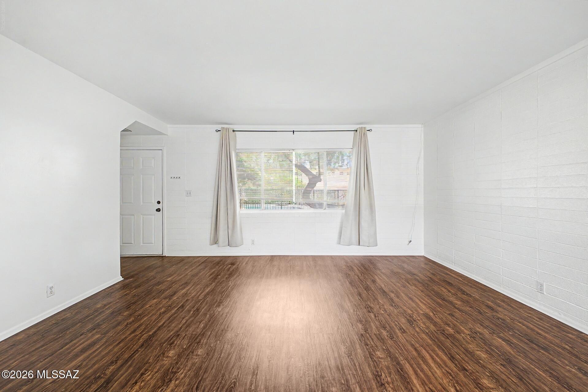 Amherst Club Condos (1-20) - Residential