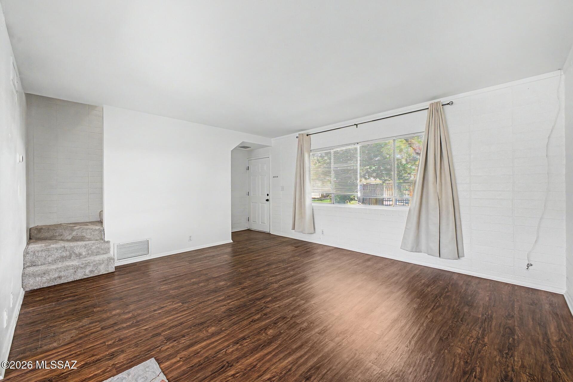 Amherst Club Condos (1-20) - Residential