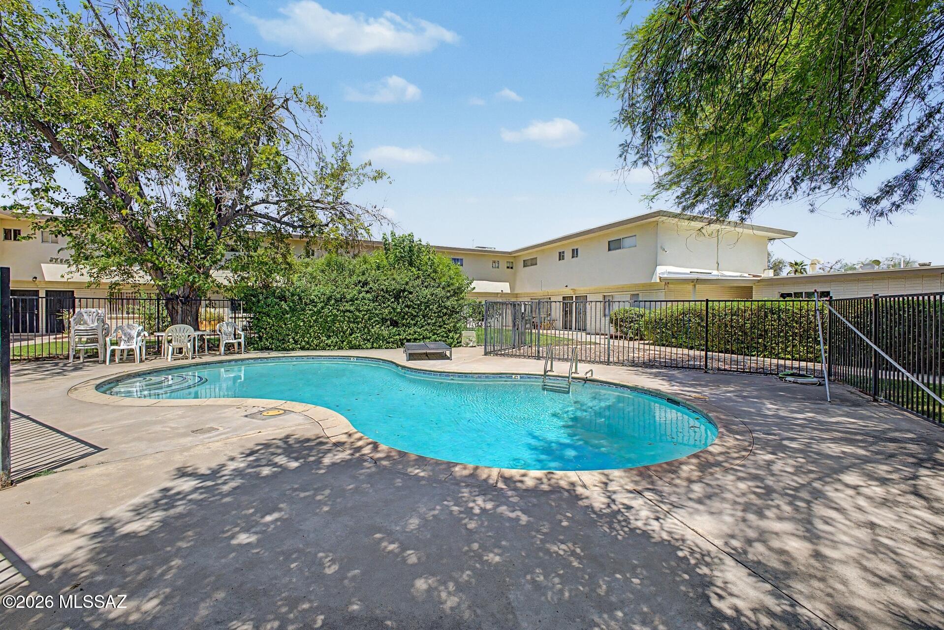 Amherst Club Condos (1-20) - Residential