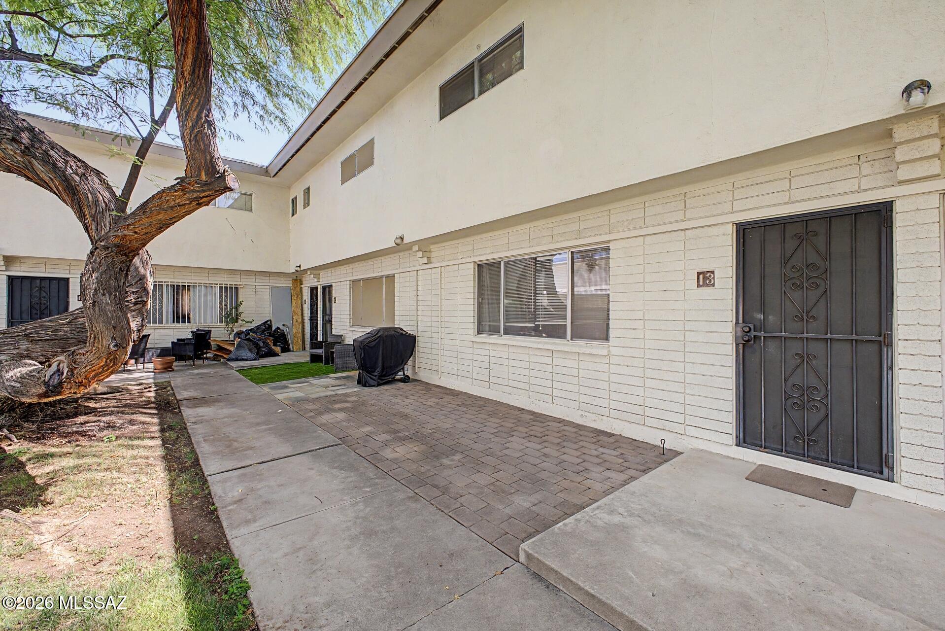 Amherst Club Condos (1-20) - Residential
