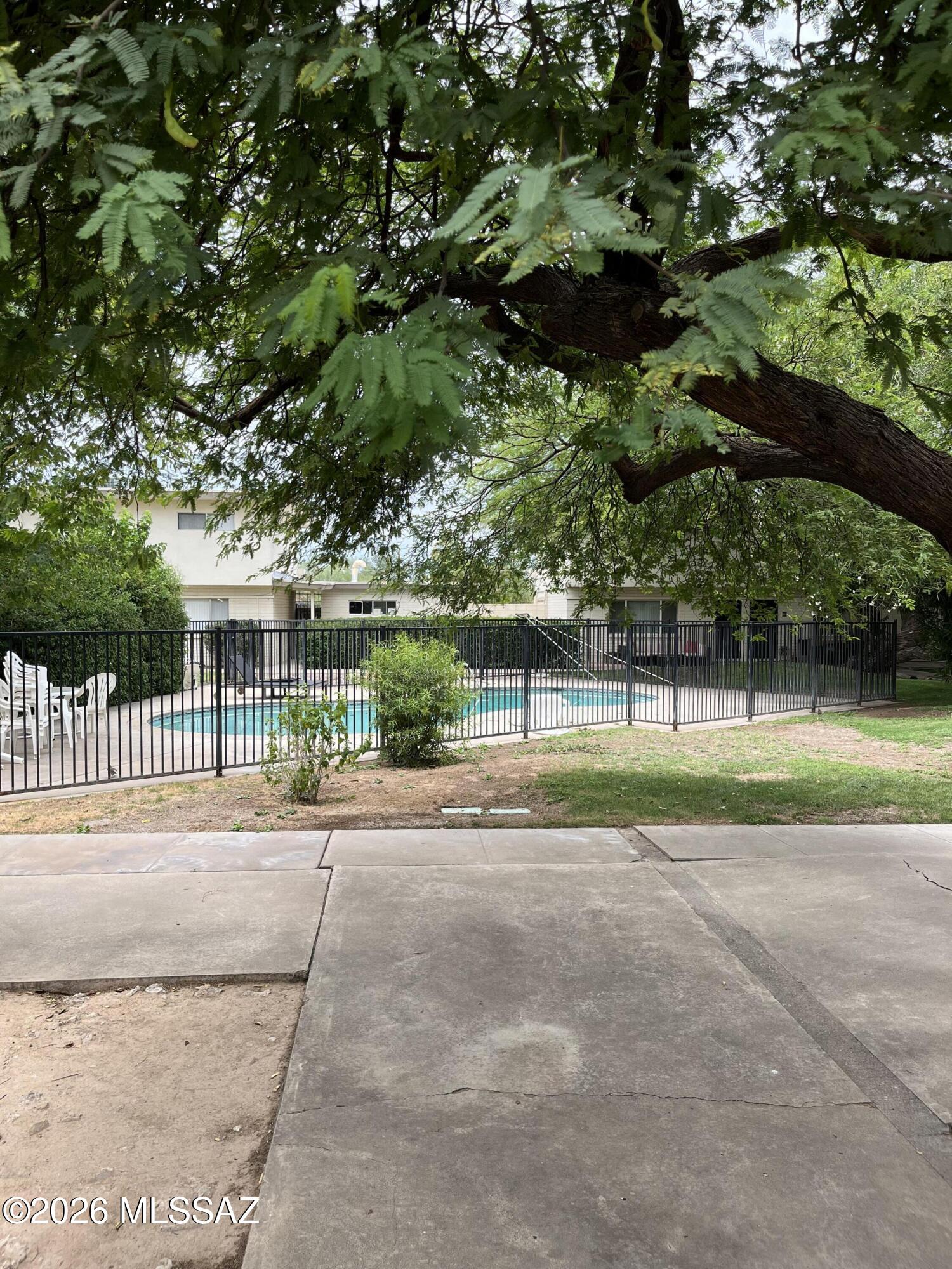 Amherst Club Condos (1-20) - Residential