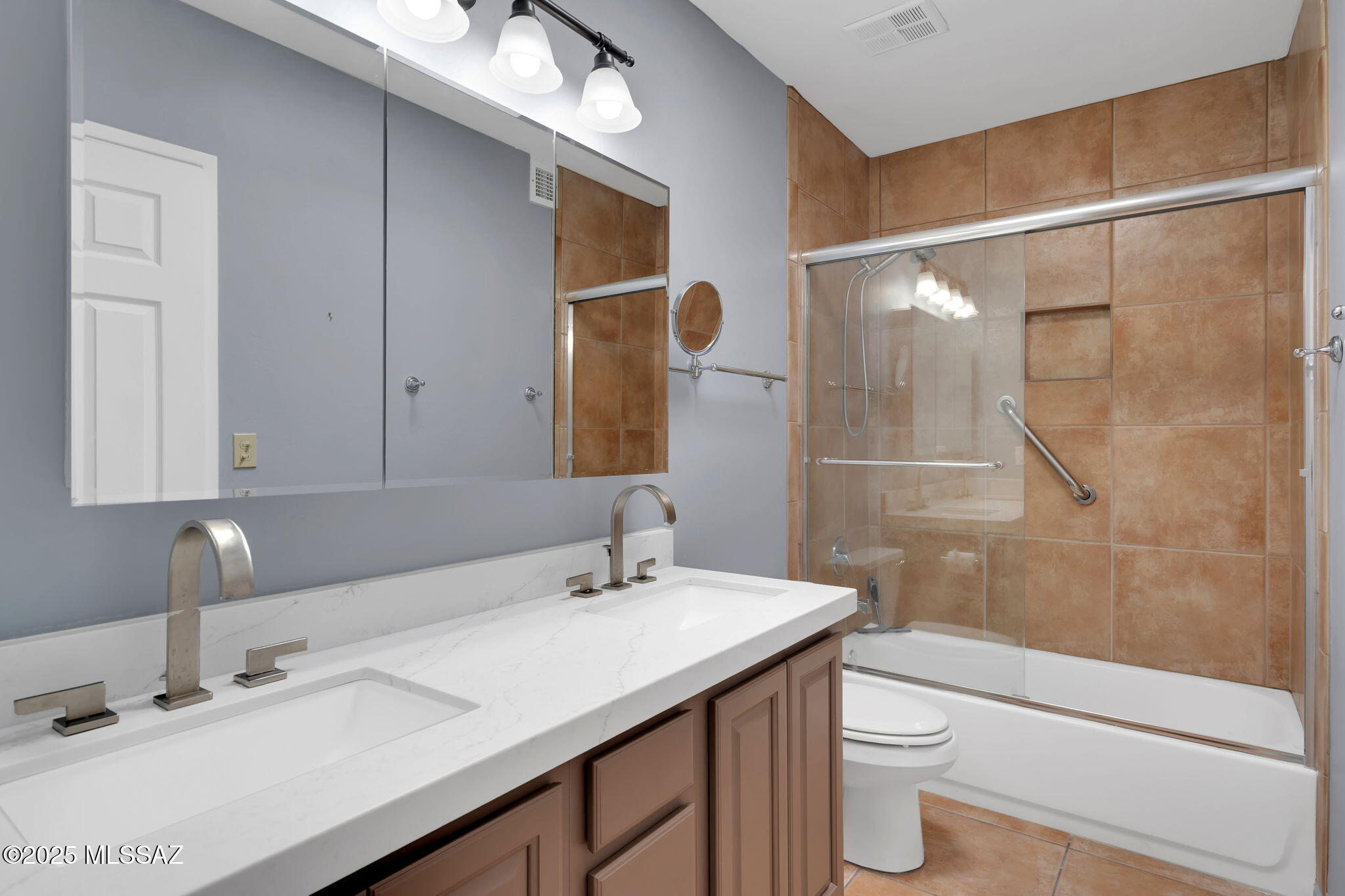 Reflections in the Catalina Condominium - Residential