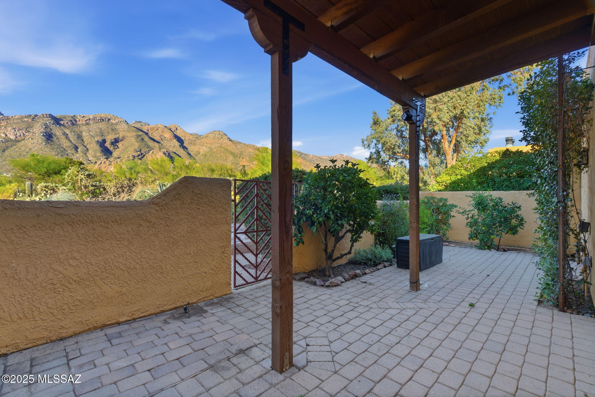 Reflections in the Catalina Condominium - Residential