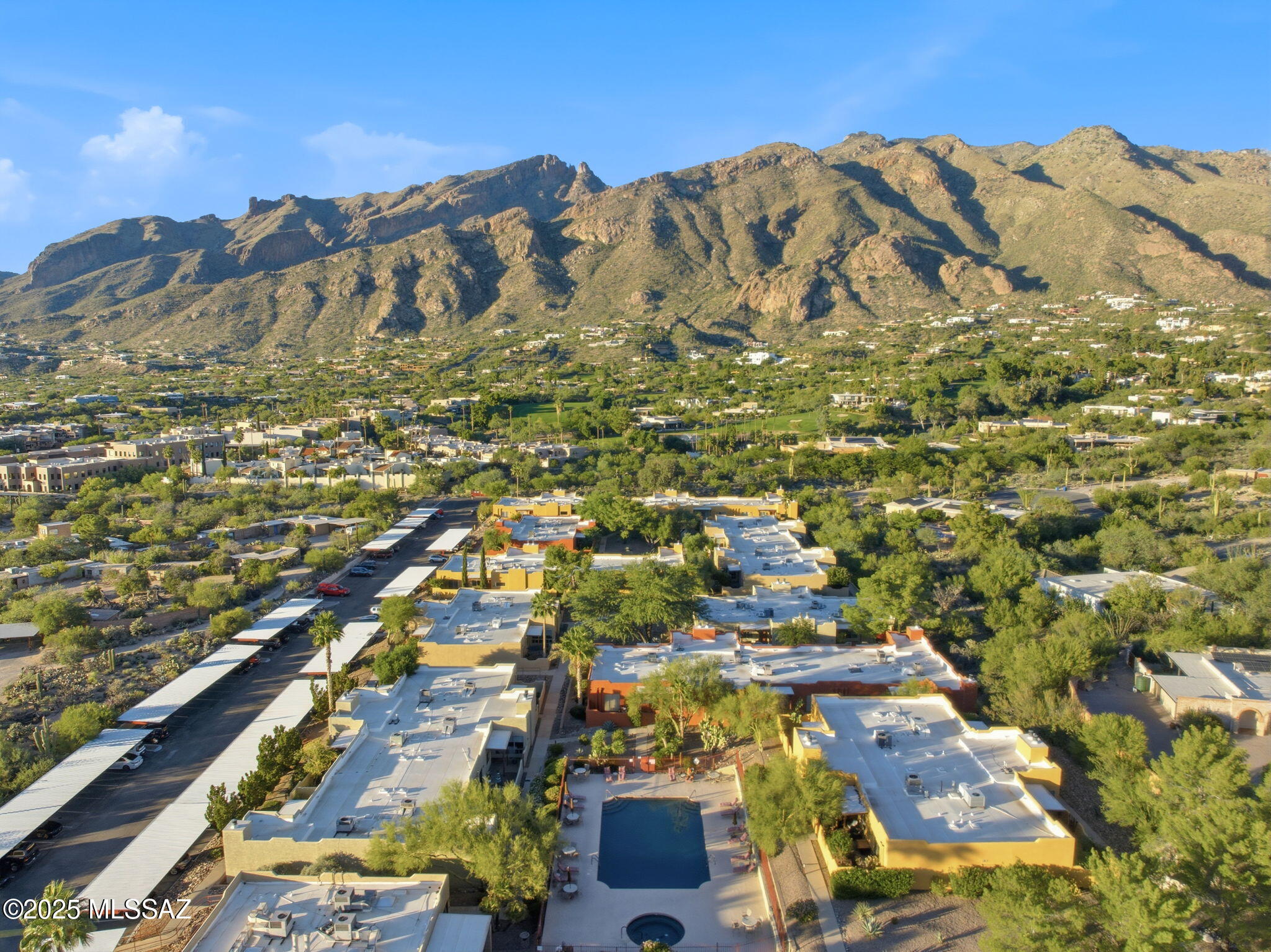 Reflections in the Catalina Condominium - Residential