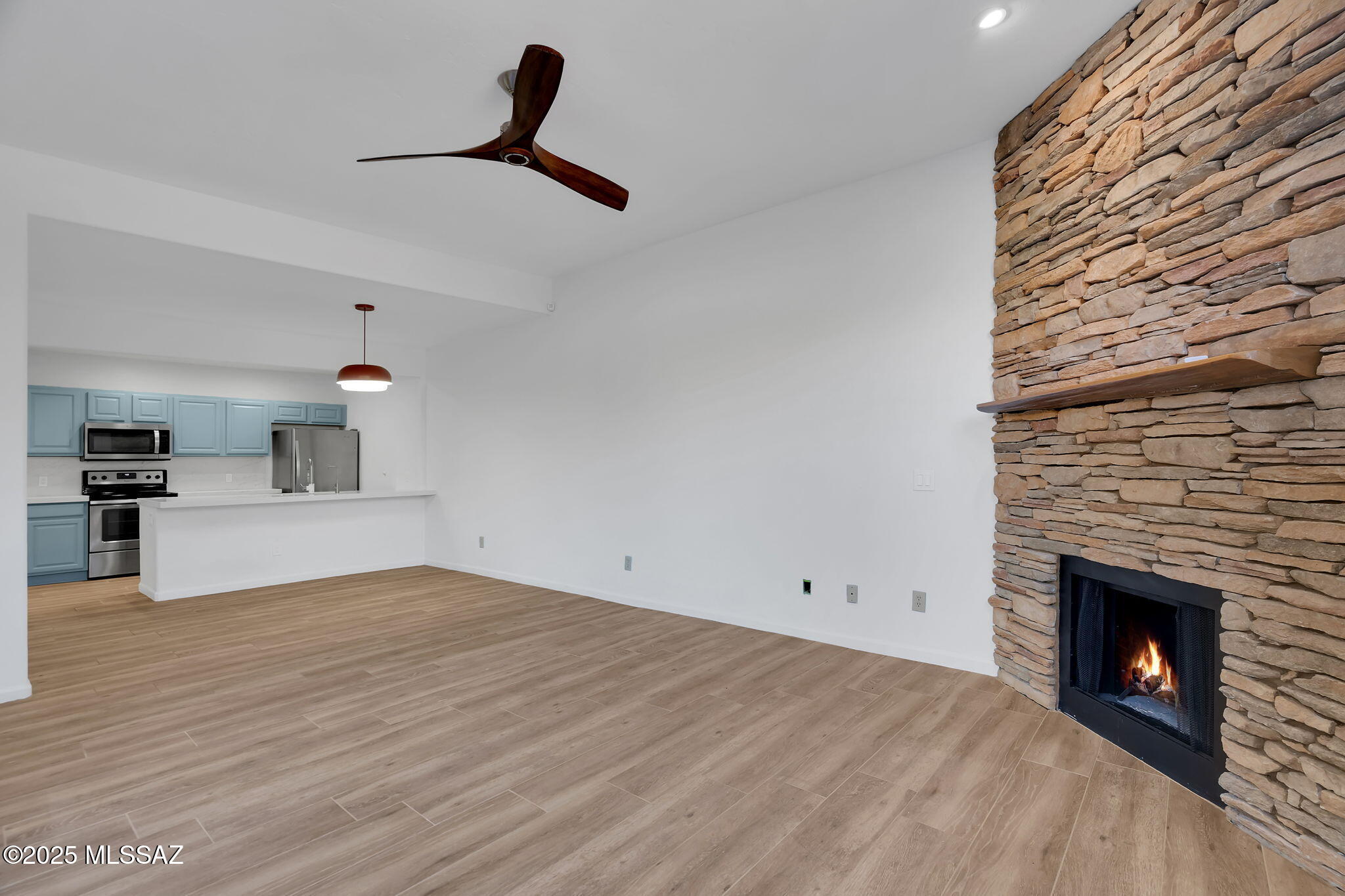 Reflections in the Catalina Condominium - Residential