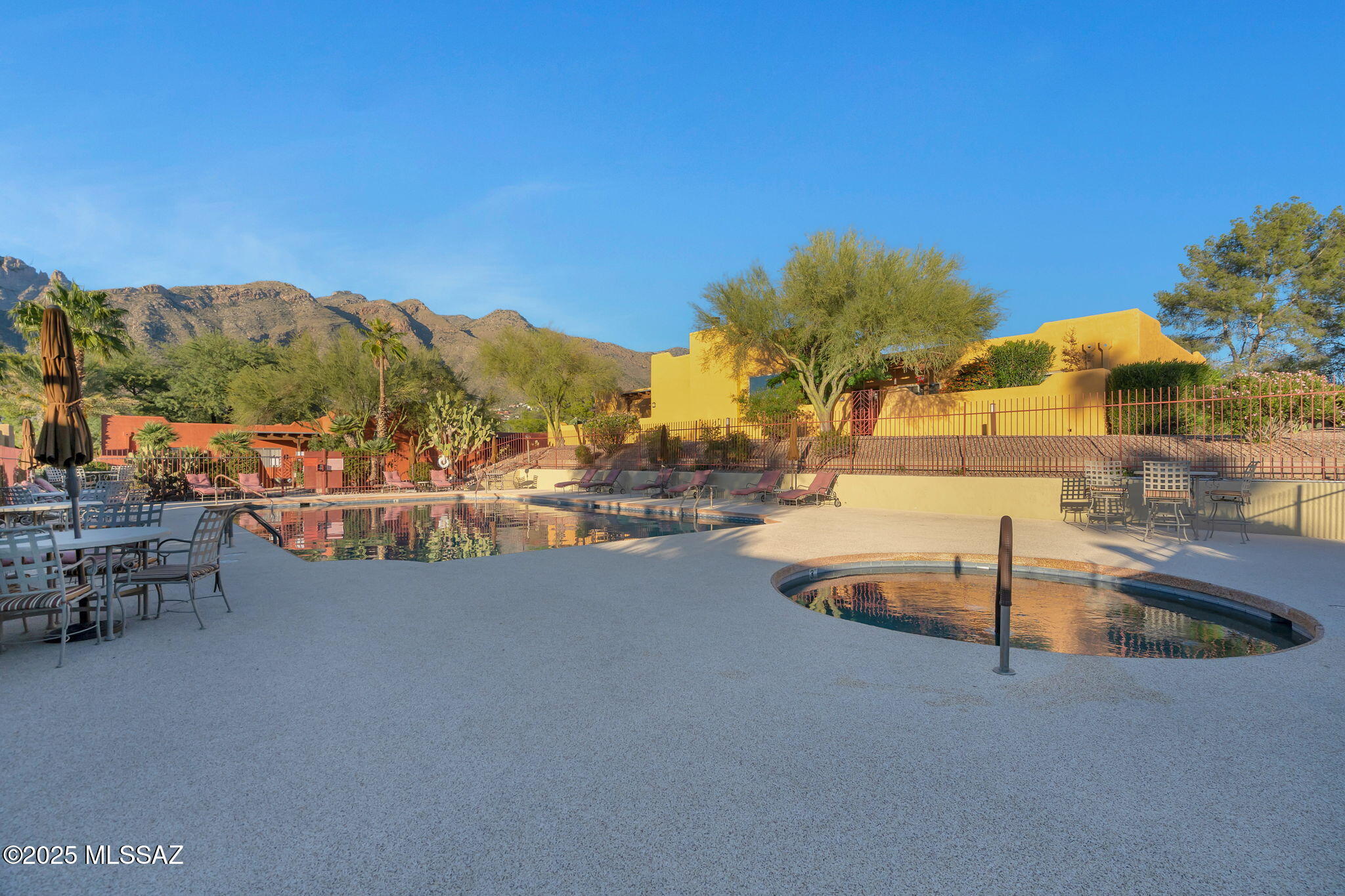 Reflections in the Catalina Condominium - Residential