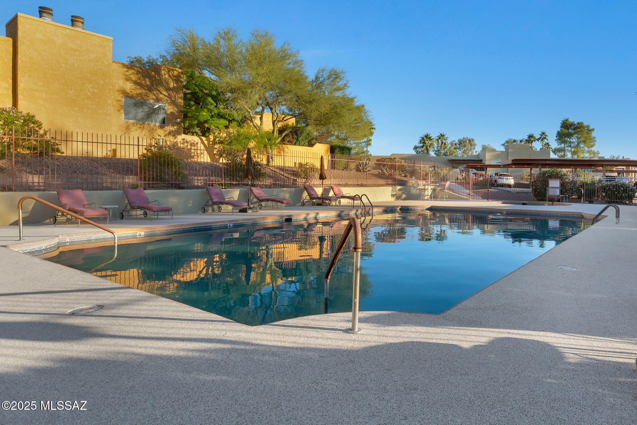 Reflections in the Catalina Condominium - Residential