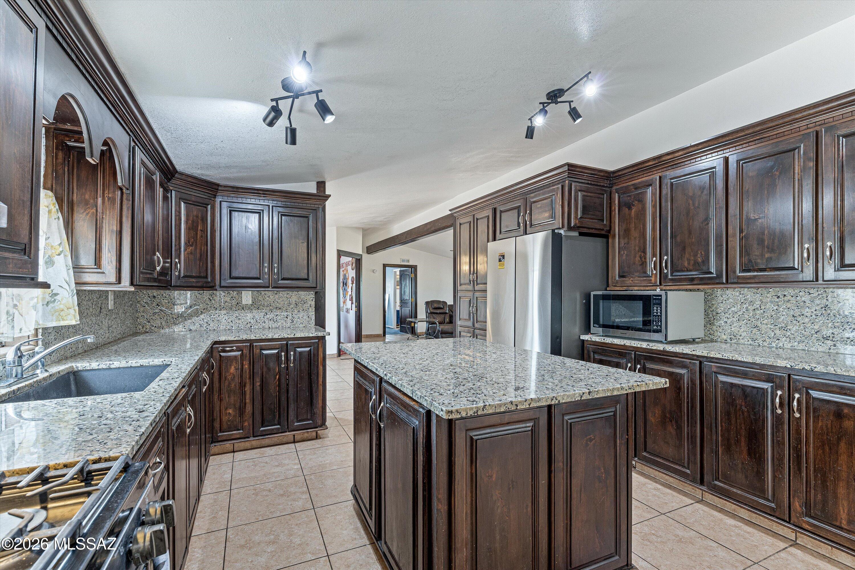 Swan Road Ranches - Residential