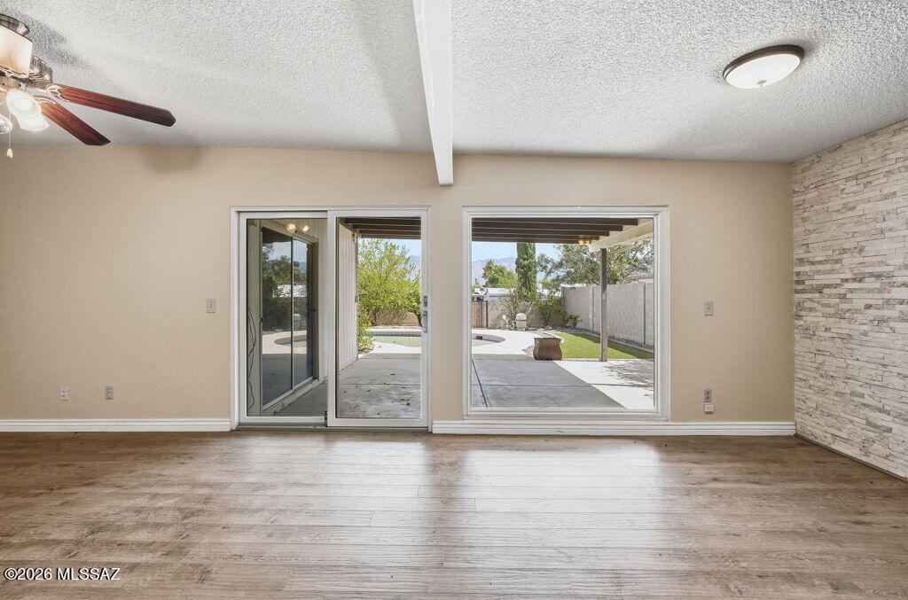 Verde Vista (101-122) - Residential