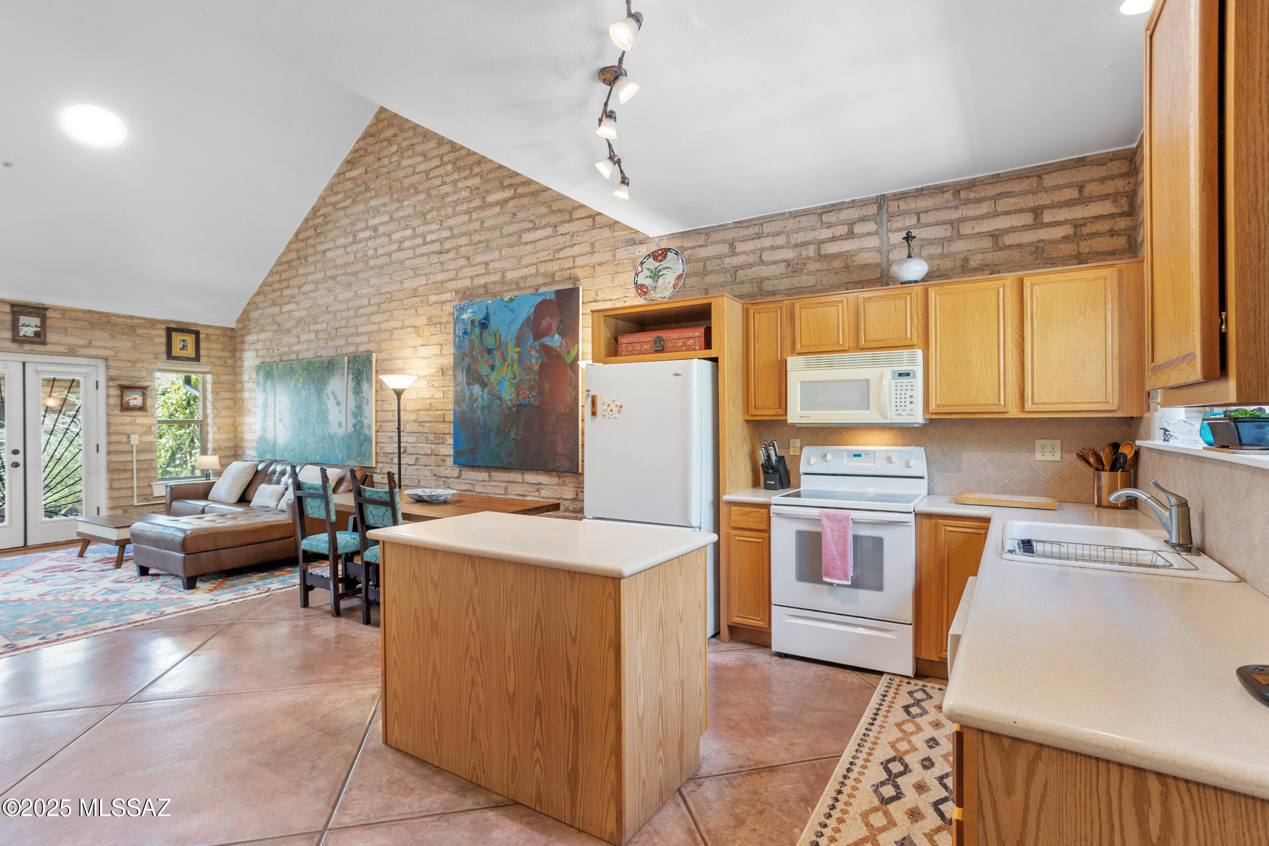Milagro (1-28) - Residential