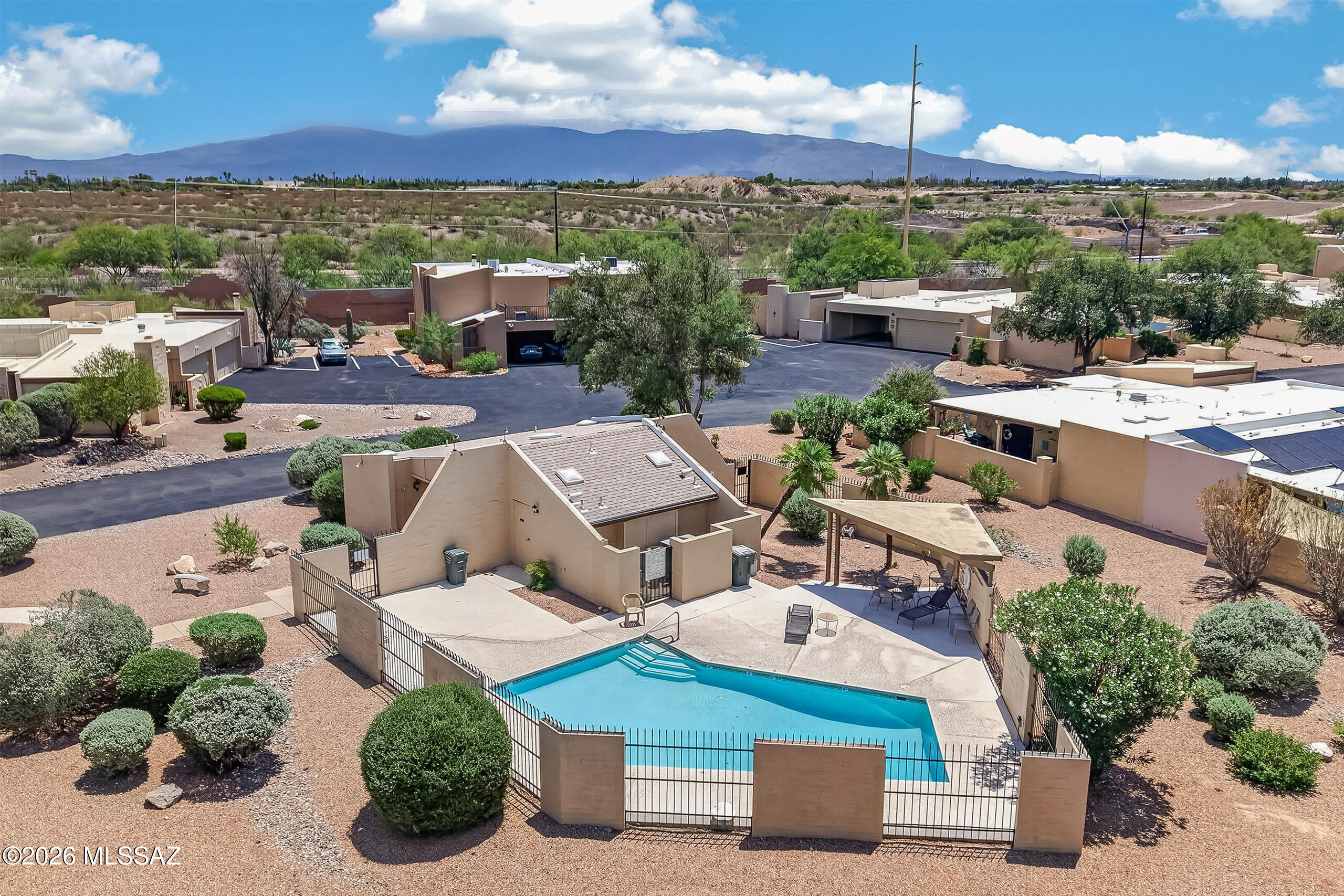 Pantano Townhomes (1-118) - Residential