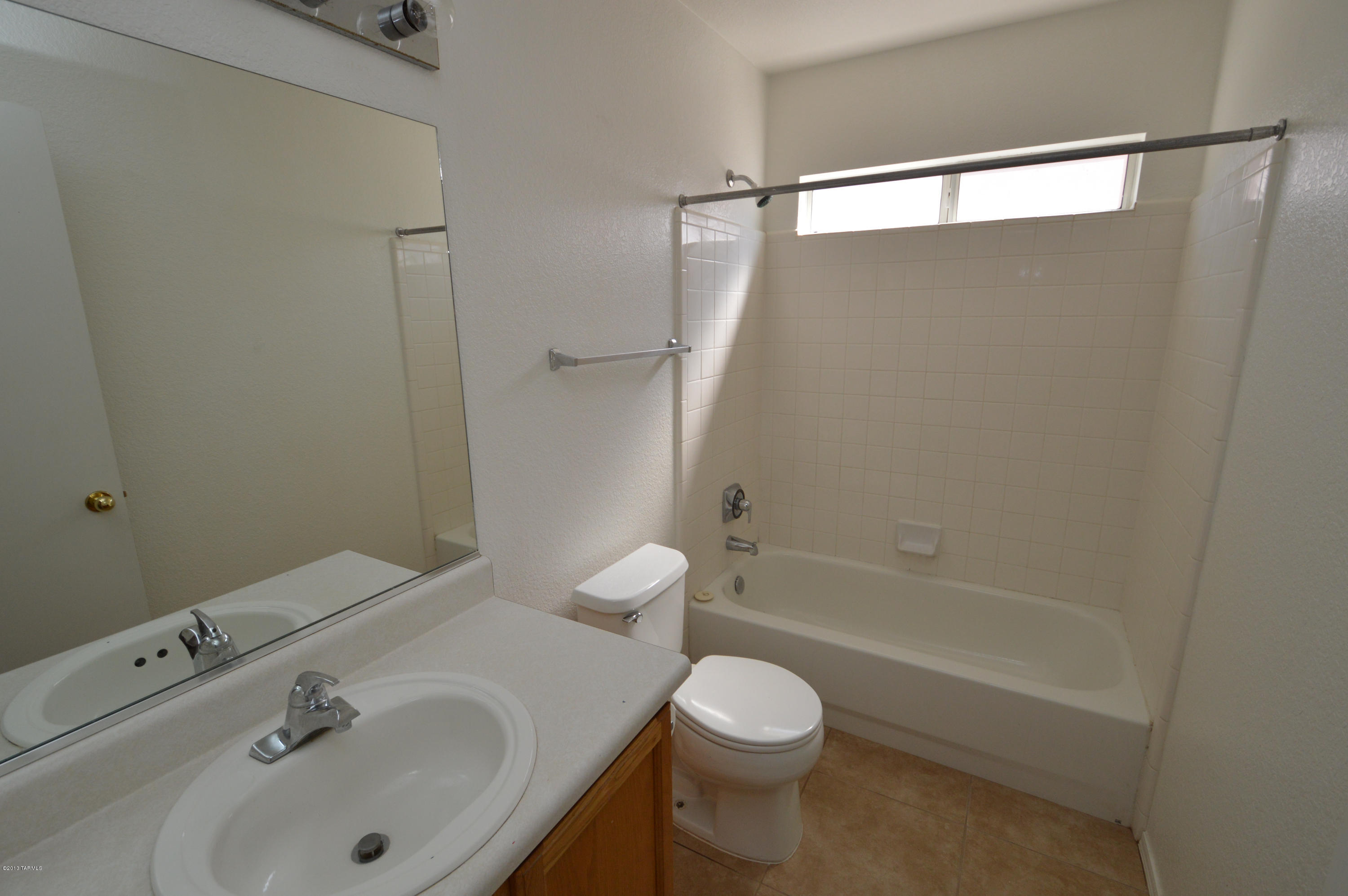 Rancho Antigua II (1-224) - Residential Lease