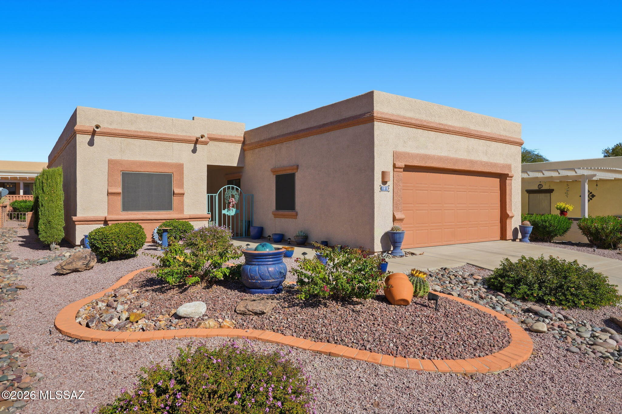 This home is ideally suited for those ready to embrace the relaxed Southwest lifestyle and enjoy abundant year-round sunshine. From the moment you enter, you are welcomed into a bright great room and dining area filled with natural light, creating a warm and inviting space for entertaining or quiet evenings at home. The spacious kitchen is designed for both everyday comfort and hosting, featuring updated appliances, granite countertops, a convenient breakfast bar that opens to the great room, and abundant cabinetry for excellent storage. A desirable split-bedroom floor plan offers privacy and flexibility for both seasonal and full-time residents. The generous primary suite serves as a peaceful retreat with a walk-in shower and dual granite vanity. A separate guest bedroom provides comfort for visiting friends and family, while the office or den adds versatile space for hobbies, reading, or working from home. Step outside to a quaint, easy-care backyard, perfect for morning coffee, soaking up afternoon sunshine, or enjoying cool desert evenings under the stars. An oversized garage provides additional space for storage, golf equipment, or a workshop area. 

Conveniently located near golf courses, recreation centers, shopping, and dining, this home makes it effortless to enjoy Green Valley's active adult lifestyle and the beautiful Southwest weather that draws so many to the area year after year.