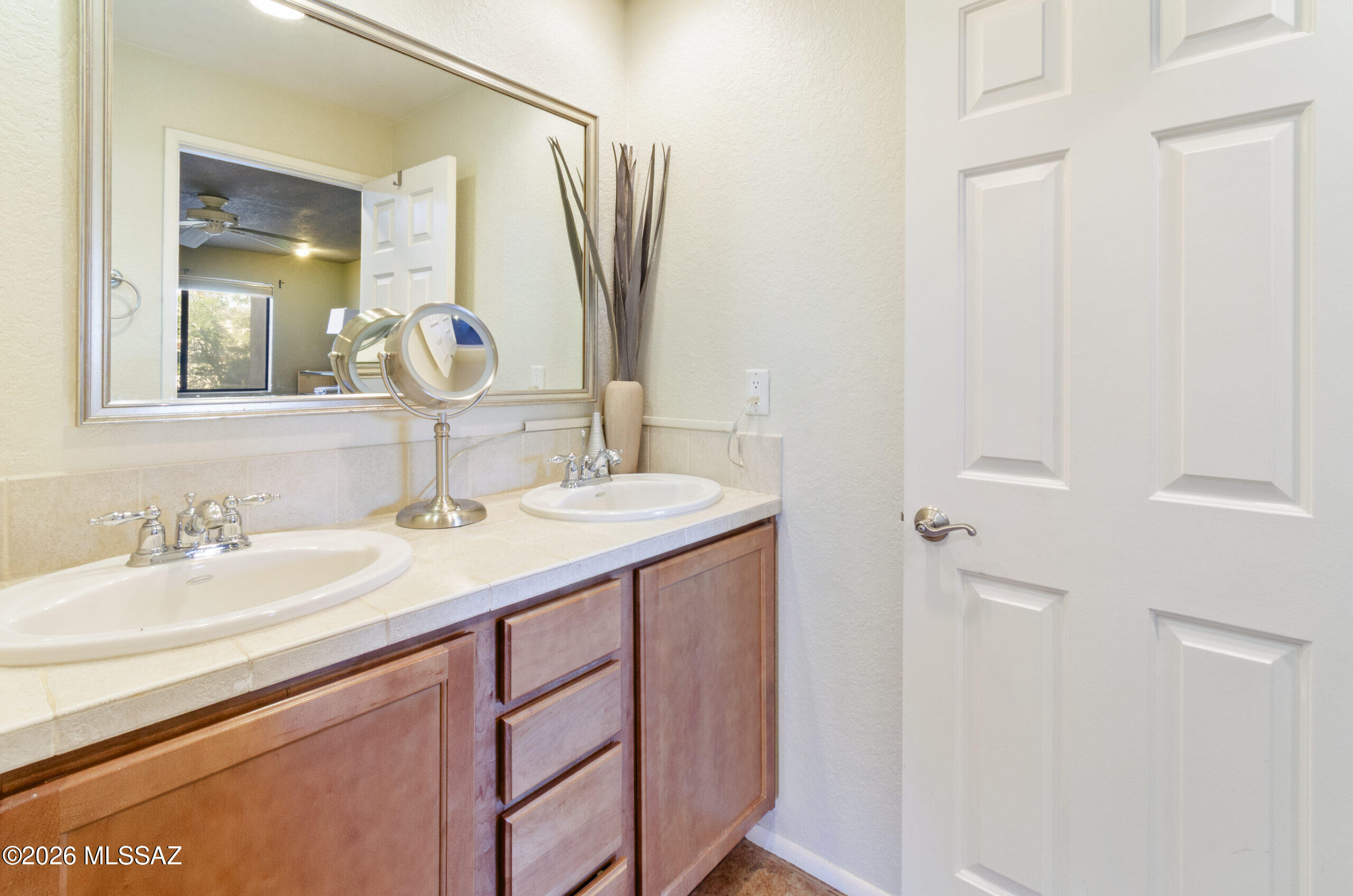Ventana Vista Condominiums - Residential Lease