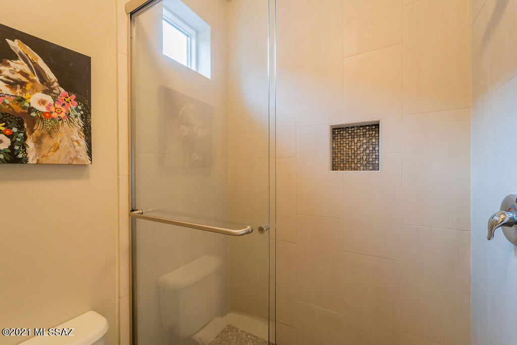 Park Modern SQ20171350679 - Residential