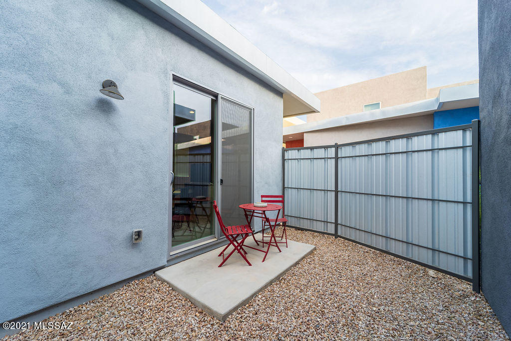 Park Modern SQ20171350679 - Residential