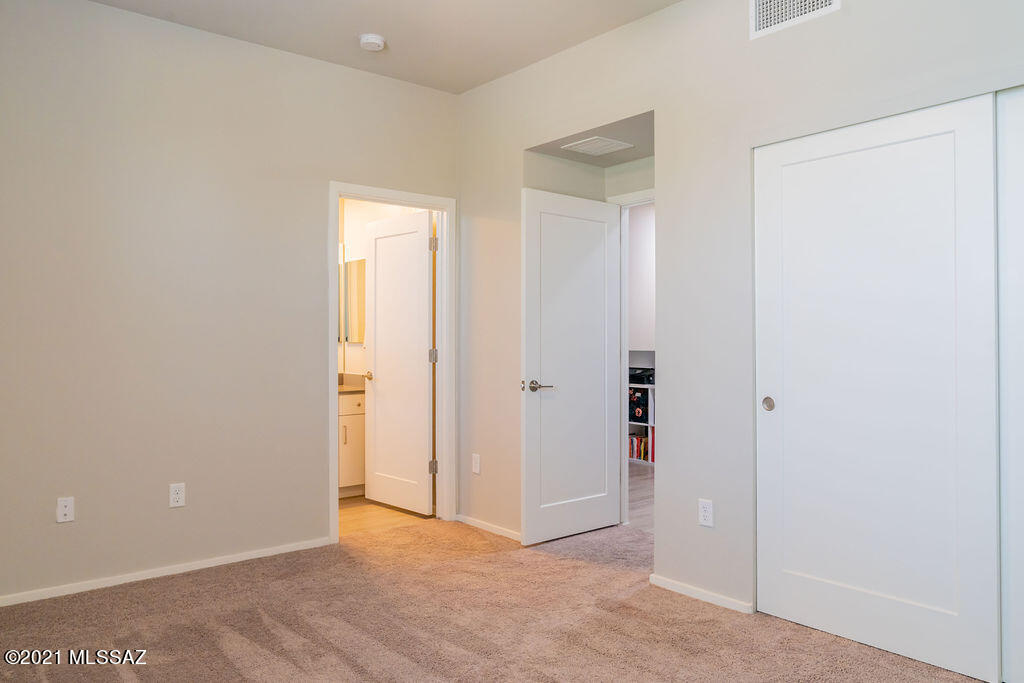 Park Modern SQ20171350679 - Residential