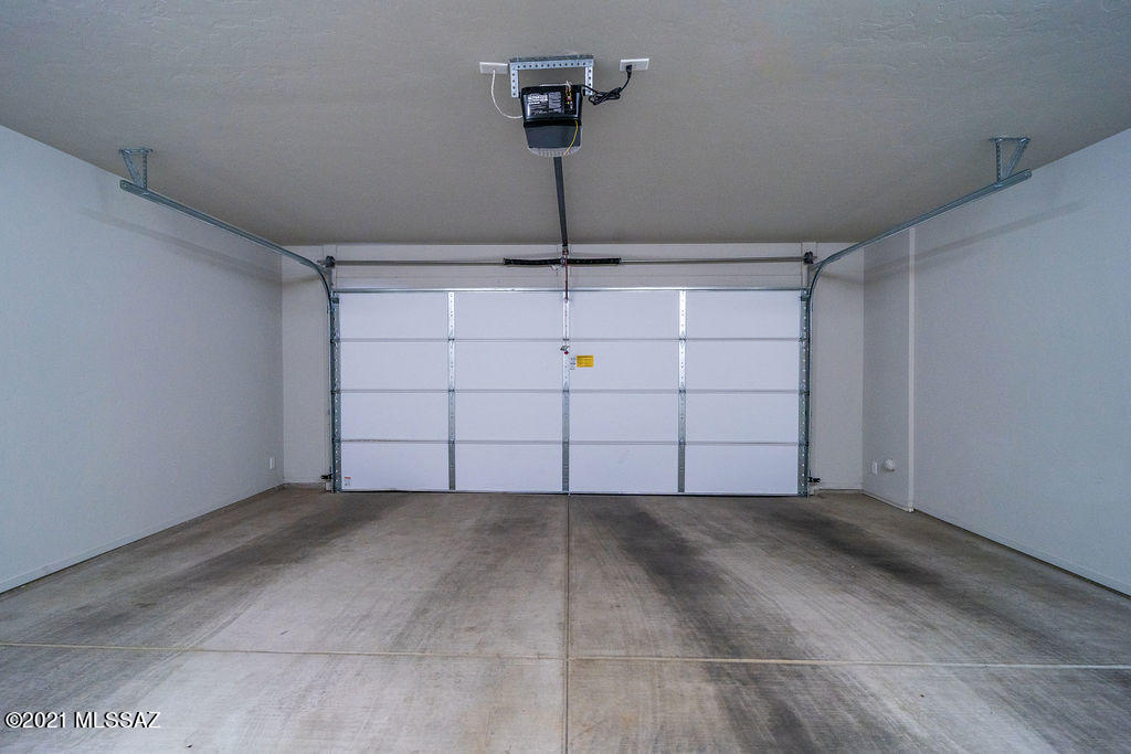 Park Modern SQ20171350679 - Residential