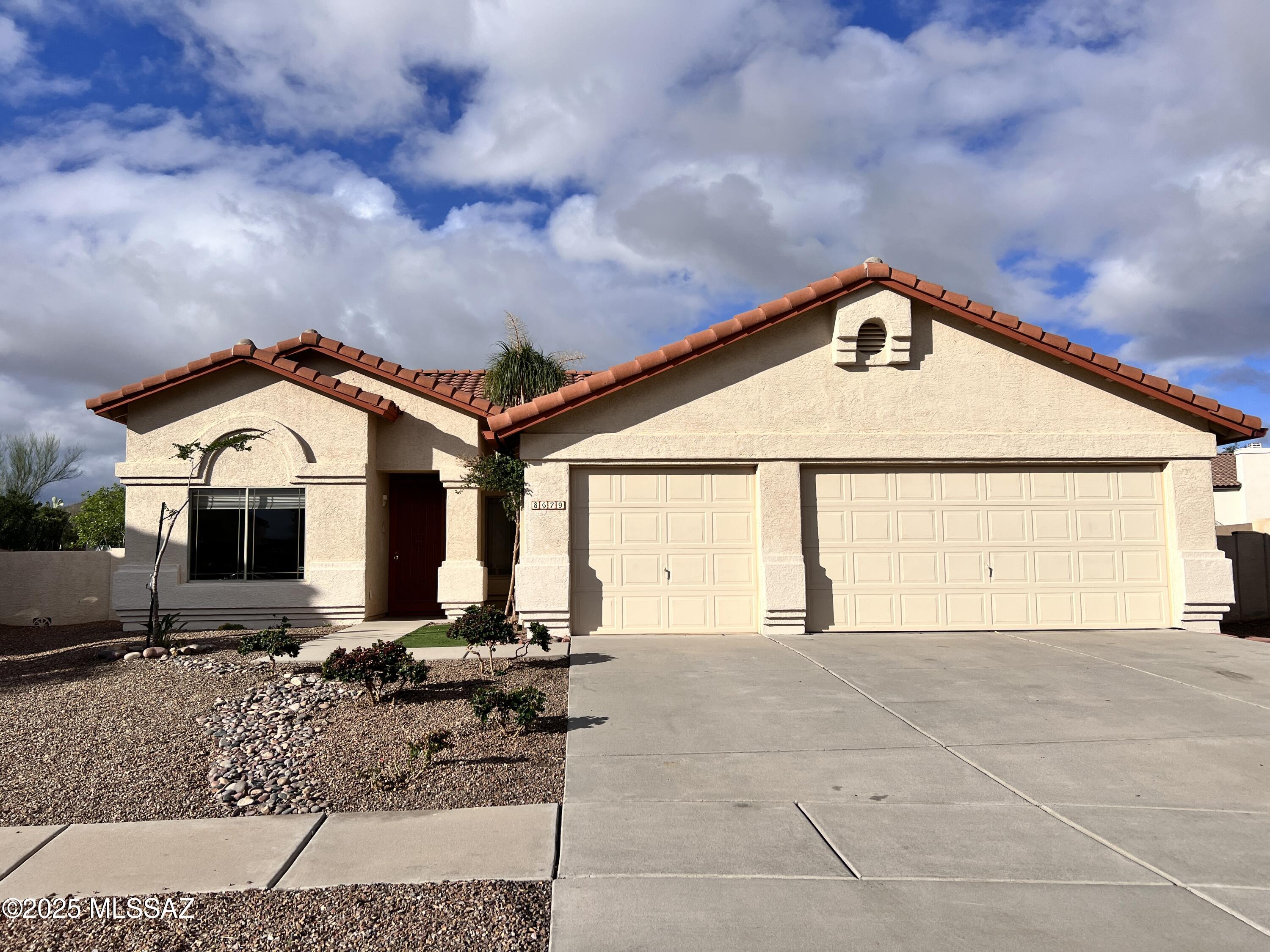 Make this 3bdr/2ba in Continental Ranch your home!
Bright/open living room/dining room with high ceilings, The kitchen  over looks the Greatroom and features granite counters, stainless steel appliances, electric cooktop oven, island, pantry and more.
Fabulous backyard w/extended covered patio and if you love plants this is your home!
Spacious primary bedroom w/ensuite offers dual vanity and walk-in shower.
The community offers something for all, a community pool, spa, sports park, skateboarding and more!