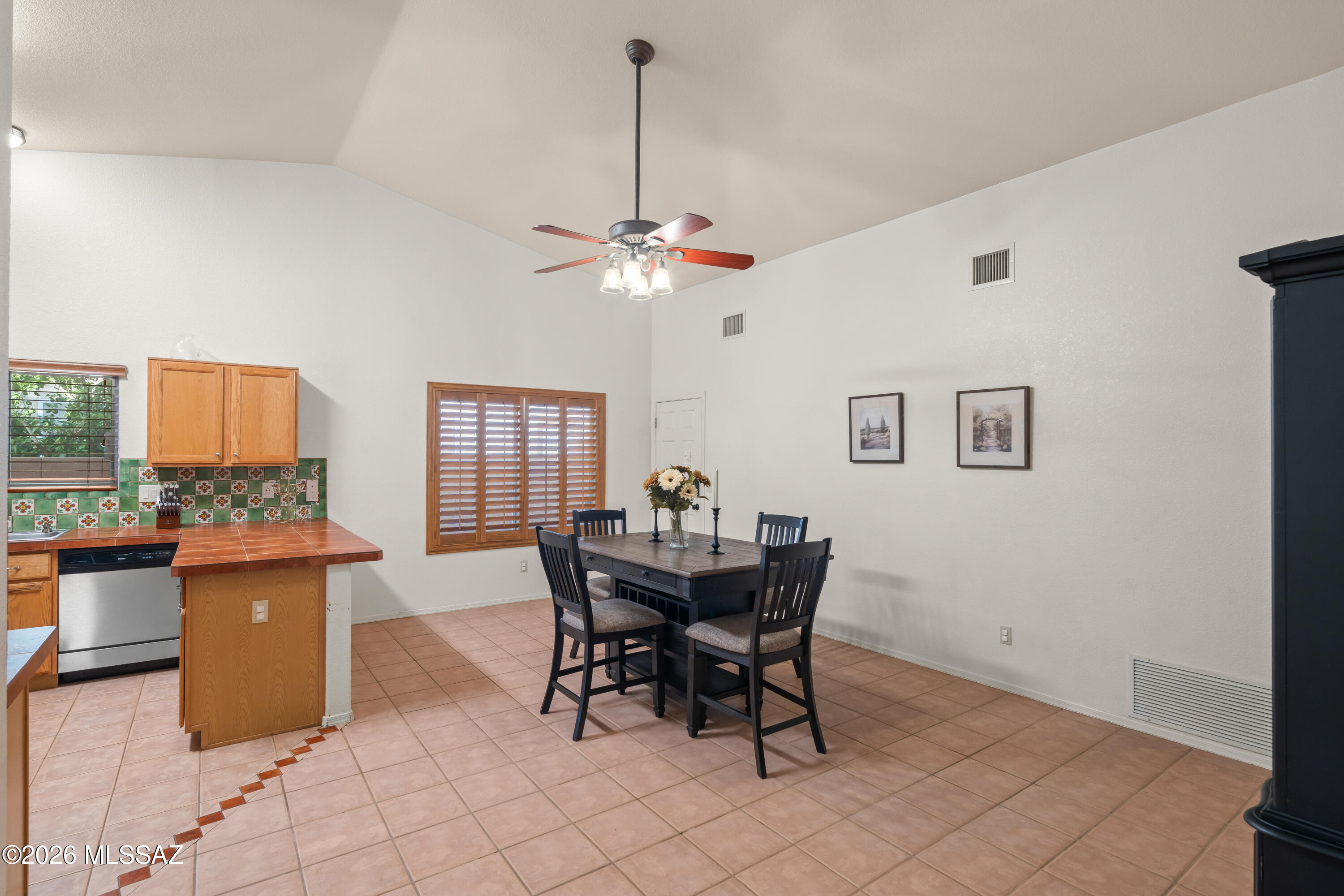 Elliott Homes At Rita Ranch (1-521) - Residential