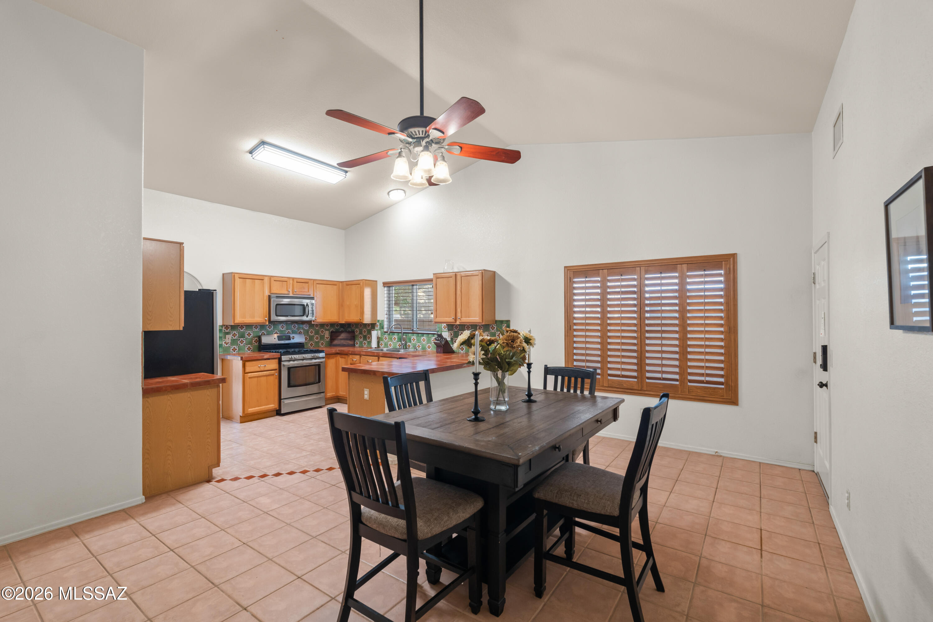 Elliott Homes At Rita Ranch (1-521) - Residential