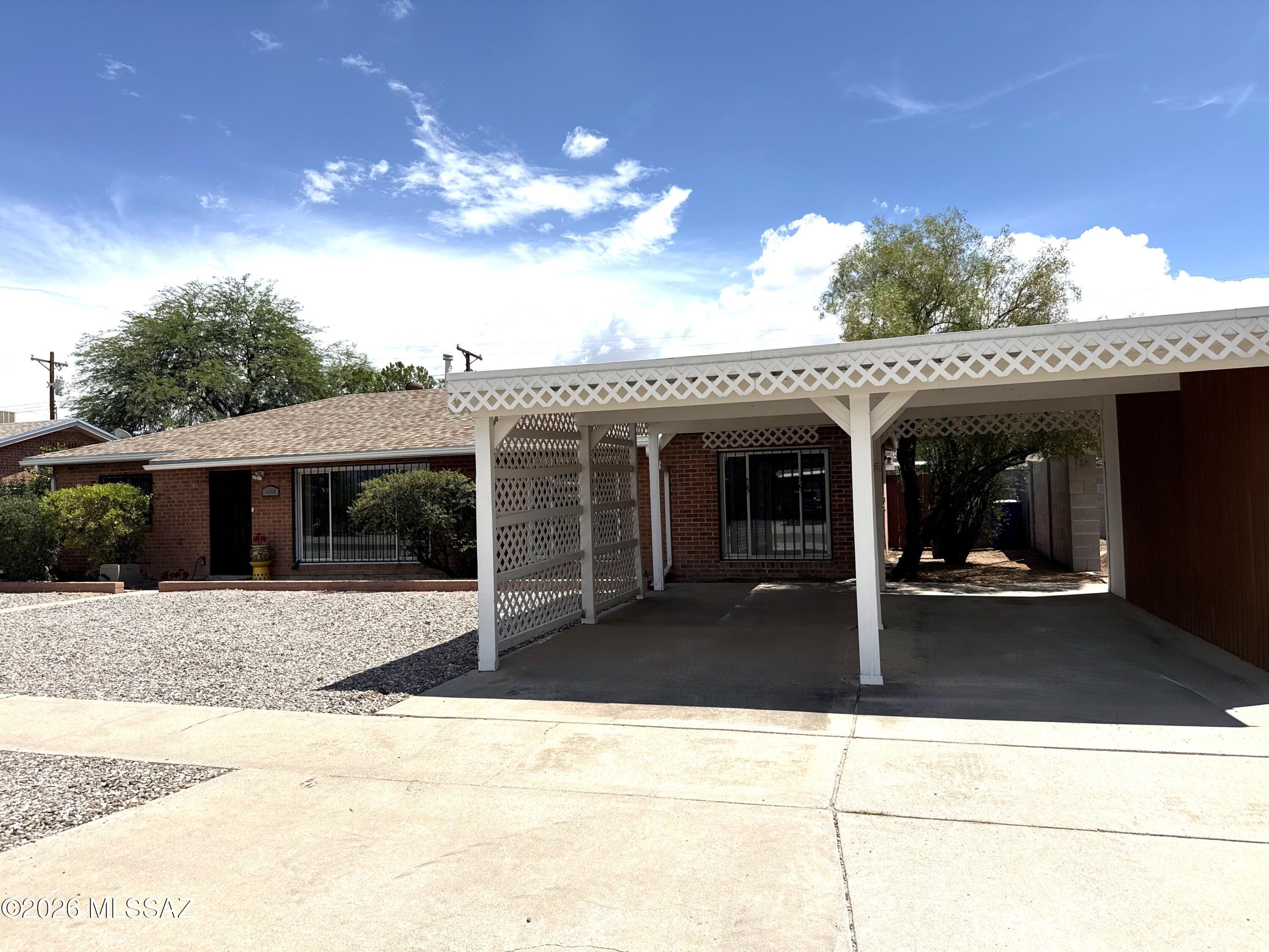Manana Vista - Residential