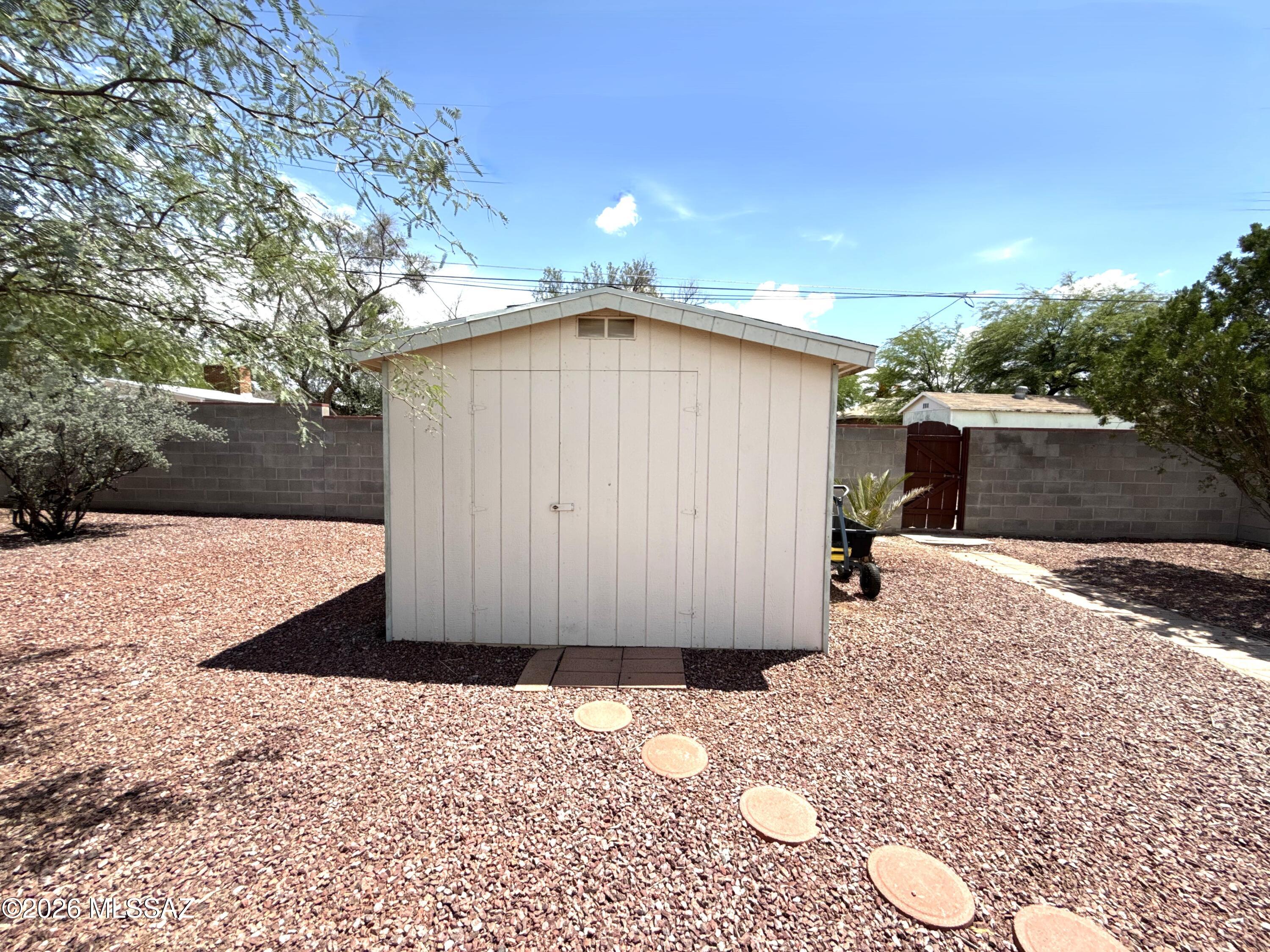 Manana Vista - Residential