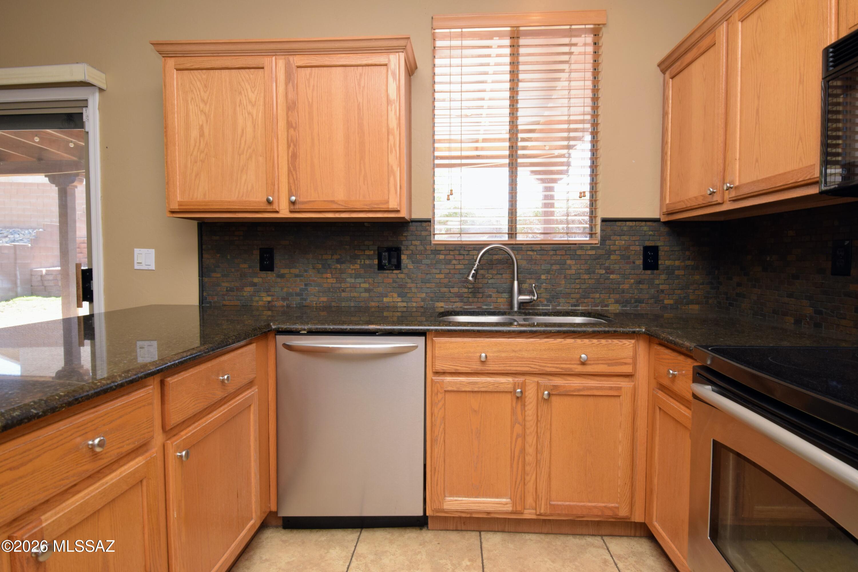 Desert Crossings at Rita Ranch (1-255) - Residential Lease