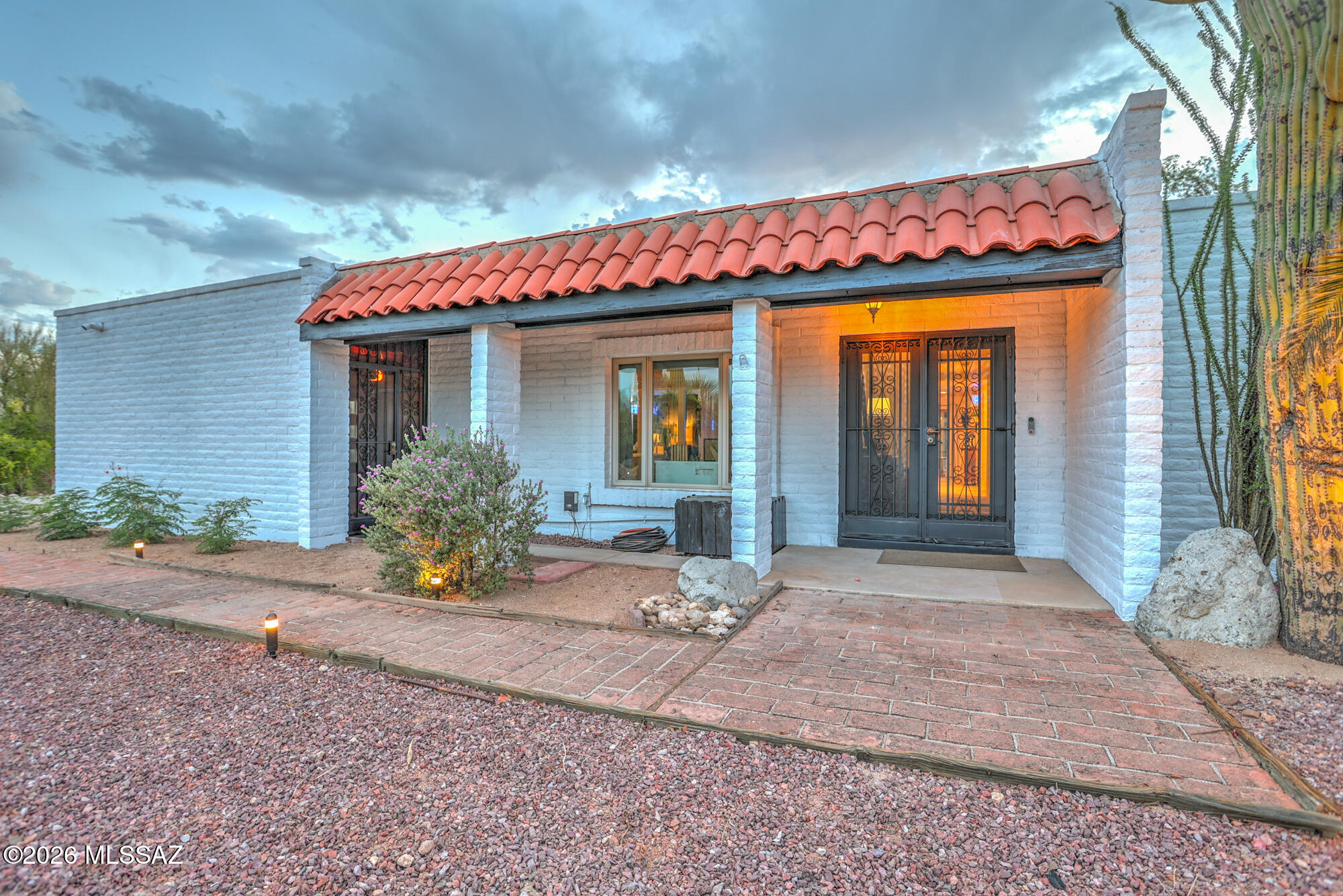 Casas Adobes West (1-220) - Residential
